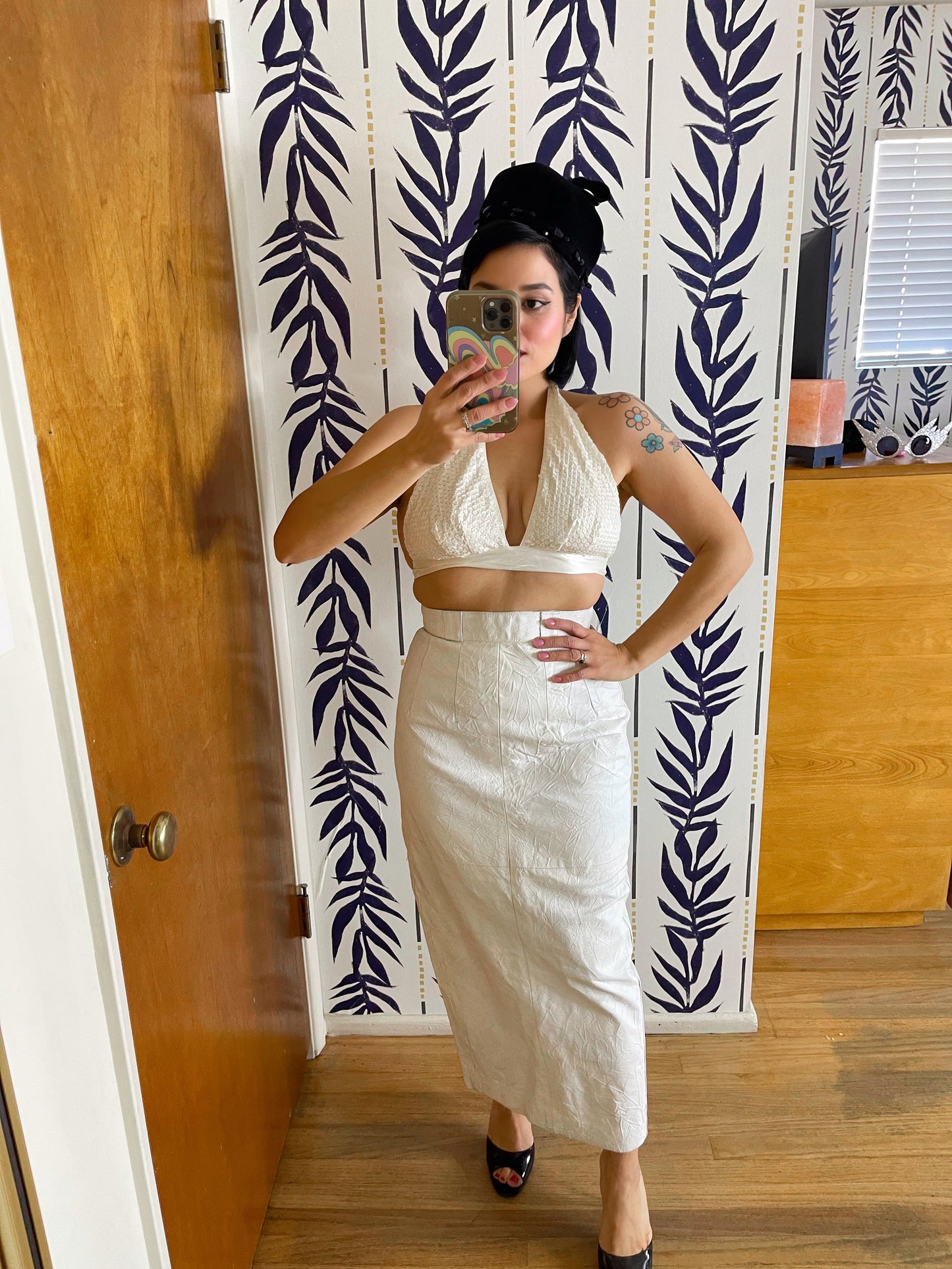 Vintage 80s “V.S.O.P. Cognac” White Genuine Leather Skirt Best Fits Sizes XS