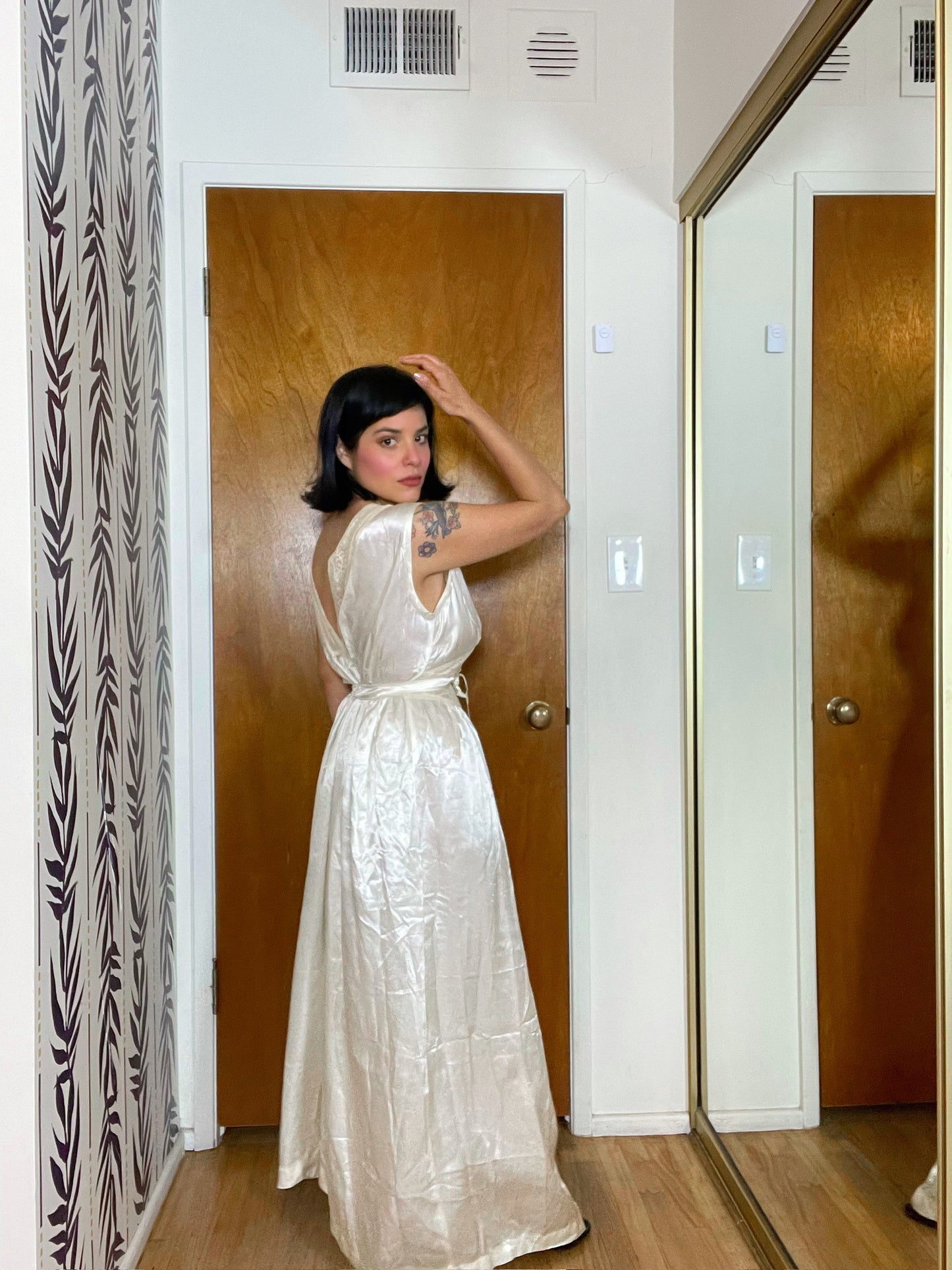 Vintage 30s 40s Ivory Silk Nightgown - Best Fits Size L, Possibly XL