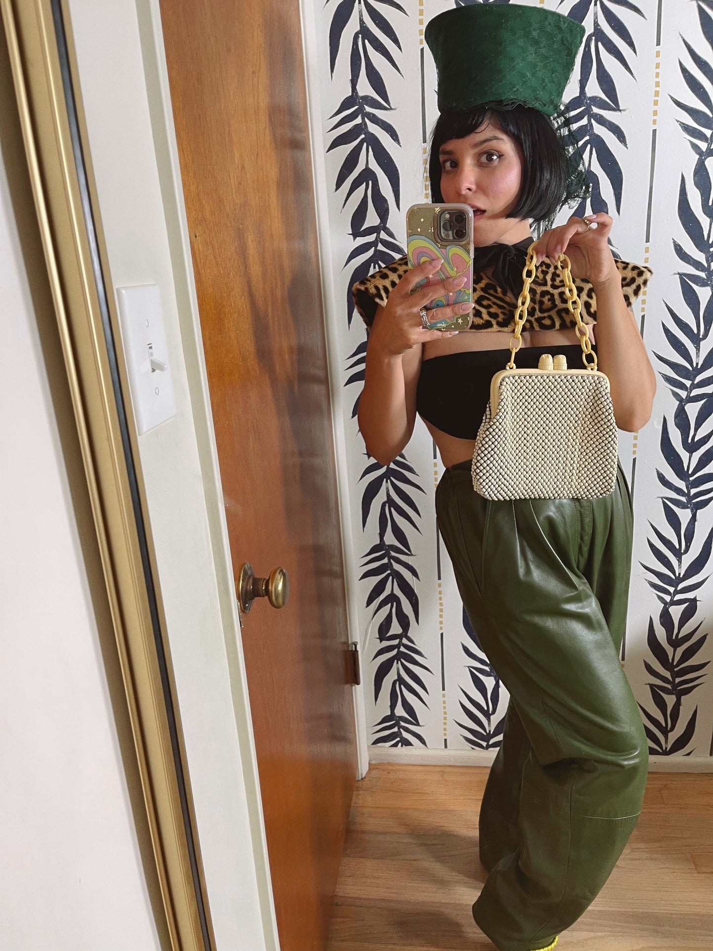 80s Buttery Olive Green Leather High Waisted Trouser Pants Waist 27"-32"