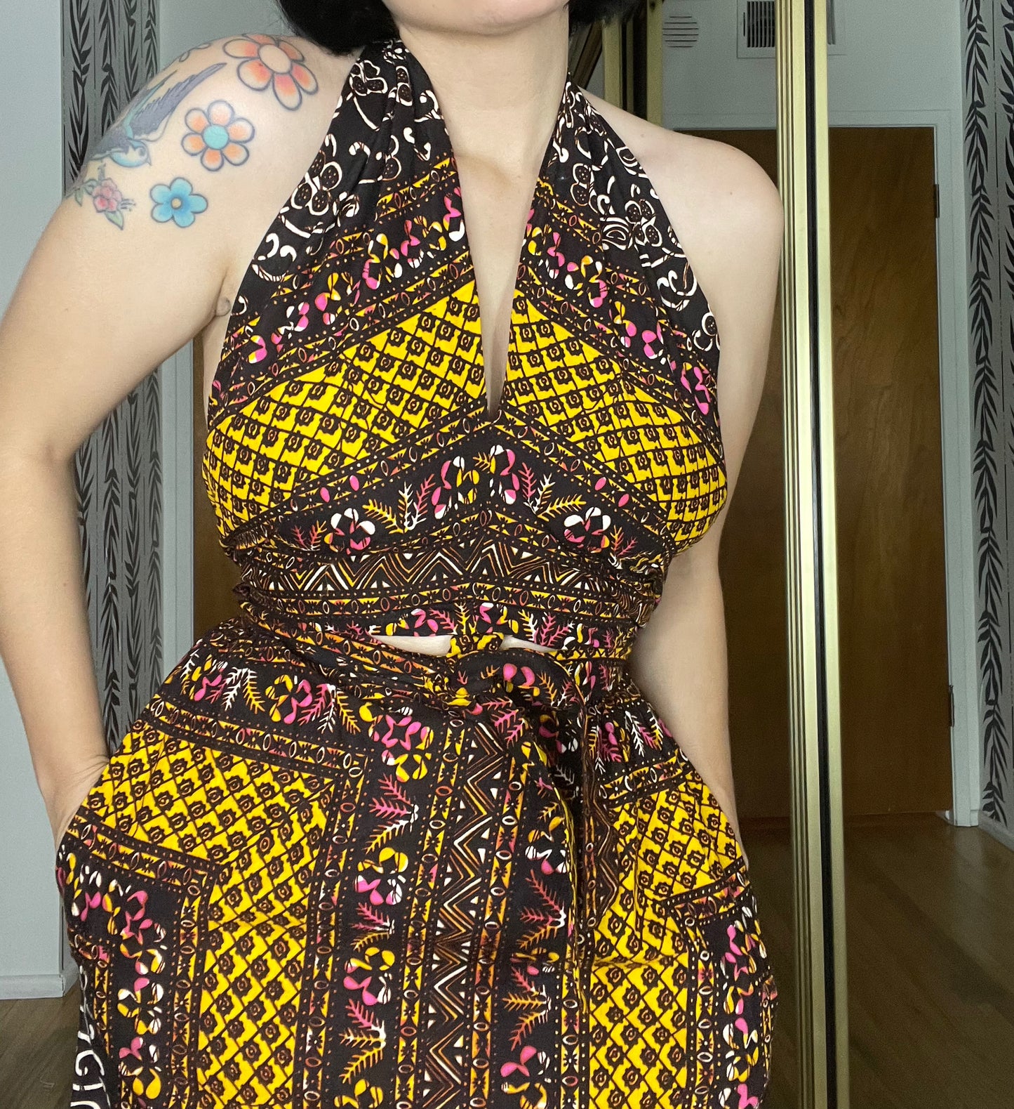 Vintage 1960s / 1970s Polished Cotton Material Adjustable Halter with matching Skirt Set Fits Sizes XS-S