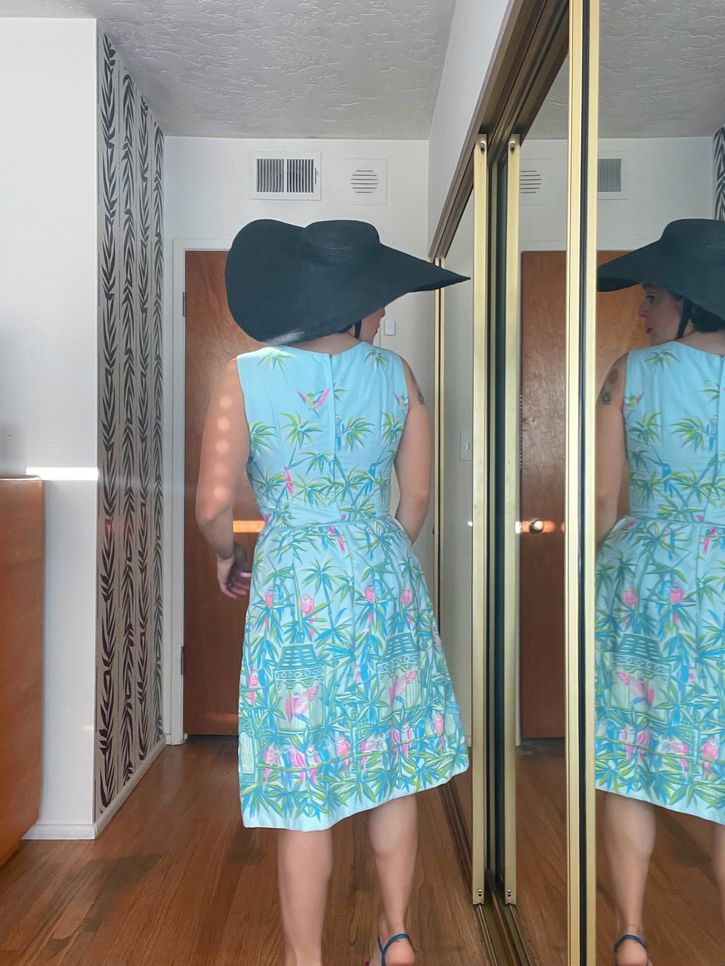 Vintage 60s "Lee Stevens Miami" Tropical Novelty Print Shift Dress  - Best Fits Sizes XS-S & Possible Size M