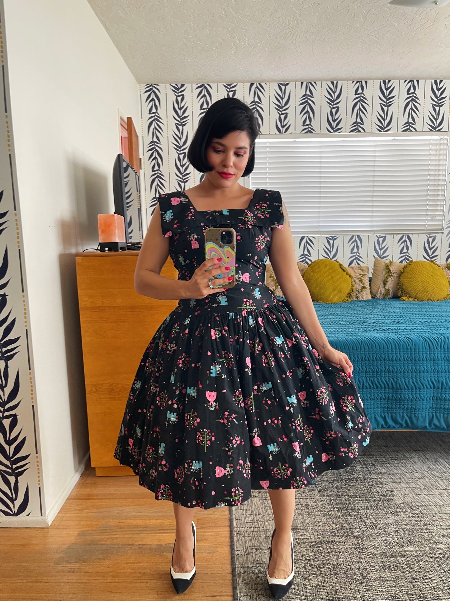 Vintage 50s/ 60s Fairytale Novelty Print Fit Flare Cotton Dress Fits Sizes XS-SM