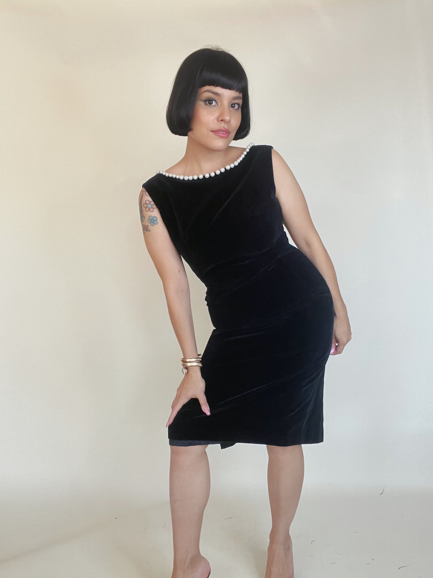 Vintage 50s / 60s Breakfast at Tiffany’s Black Soft Back Bow Pearl Detail Velvet Wiggle Dress XS-SM