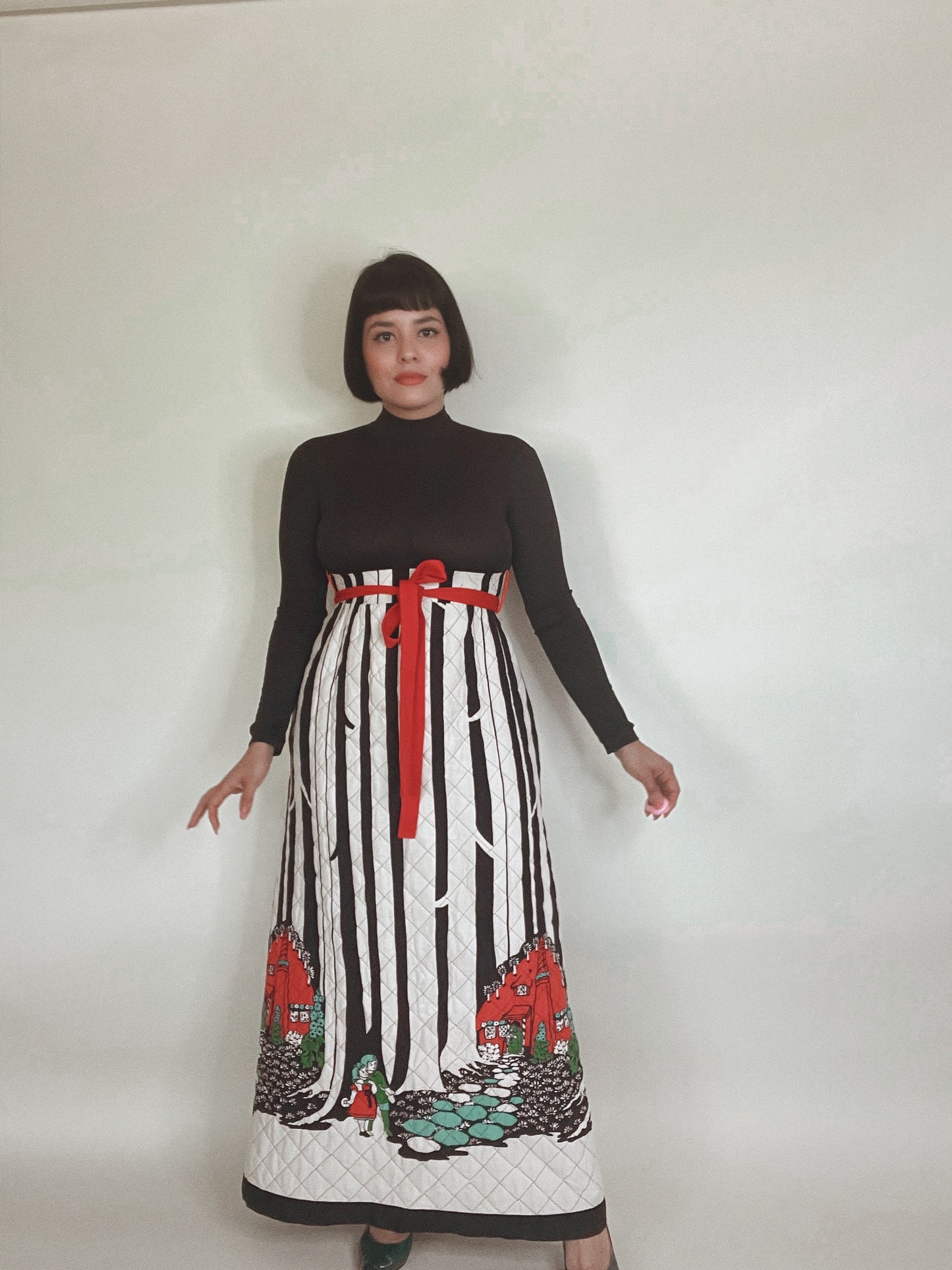 Vintage 60s / 70s Hansel and Gretel Novelty Print Dress Fits sizes XXS-XS