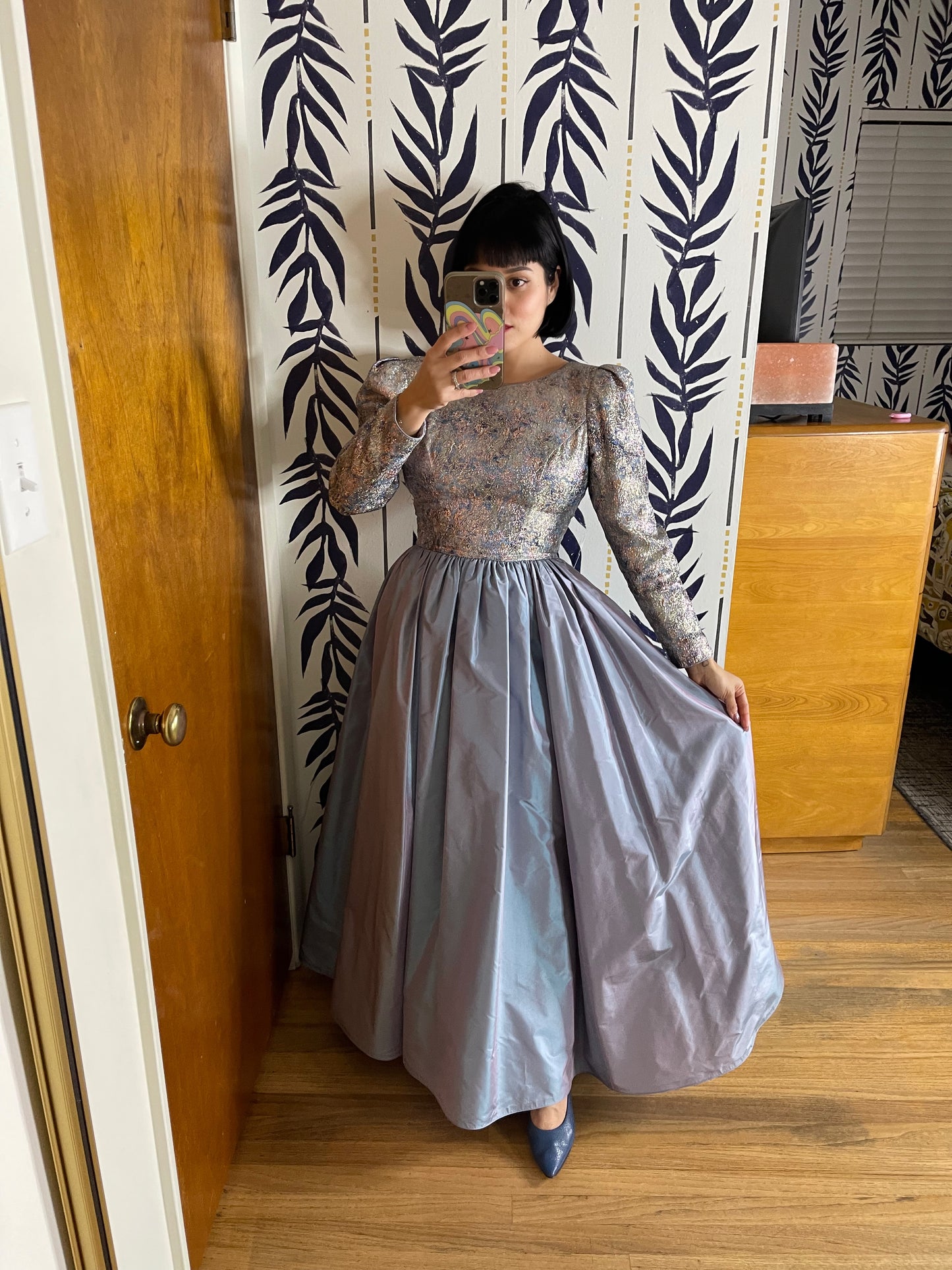 Vintage 50s 60s Metallic Dual Tone Ball Gown Best Fits Sizes XS-S