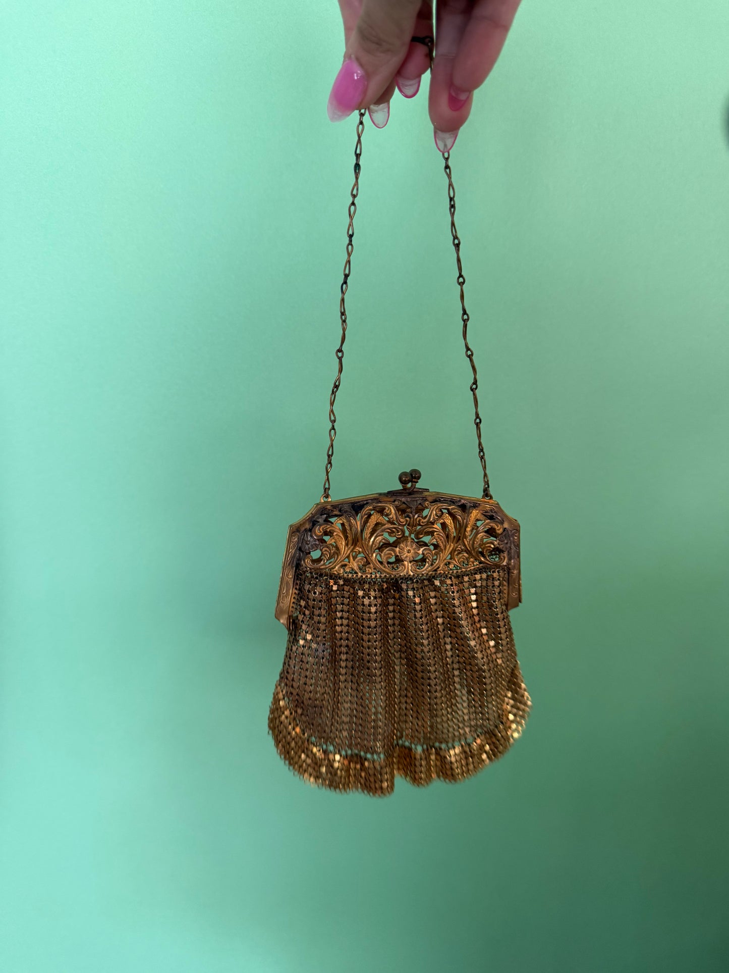 Vintage 30s Gold Chainmail Evening Bag