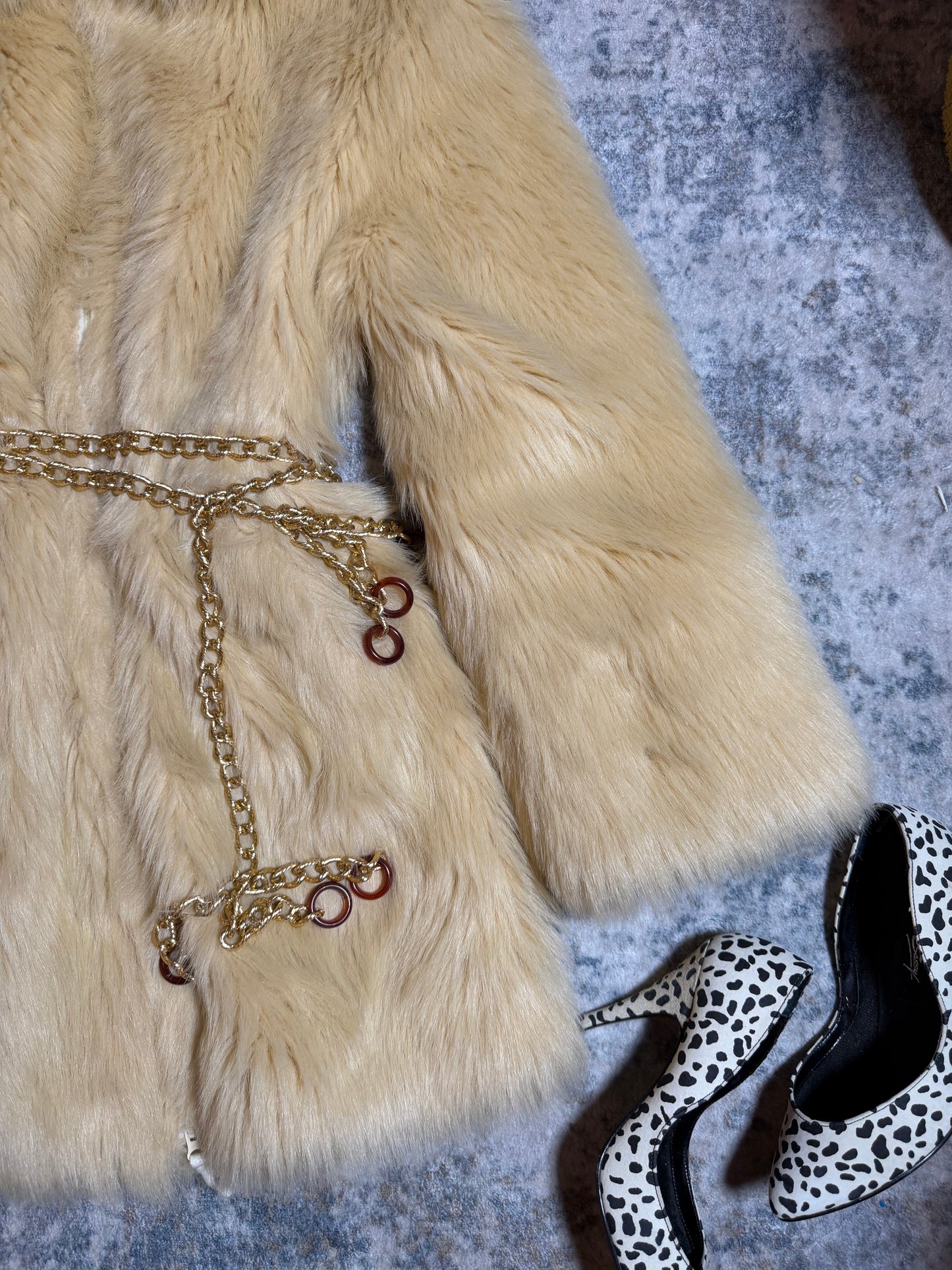 Vintage 60s / 70s Faux Fur Shag Coat Fits S-L