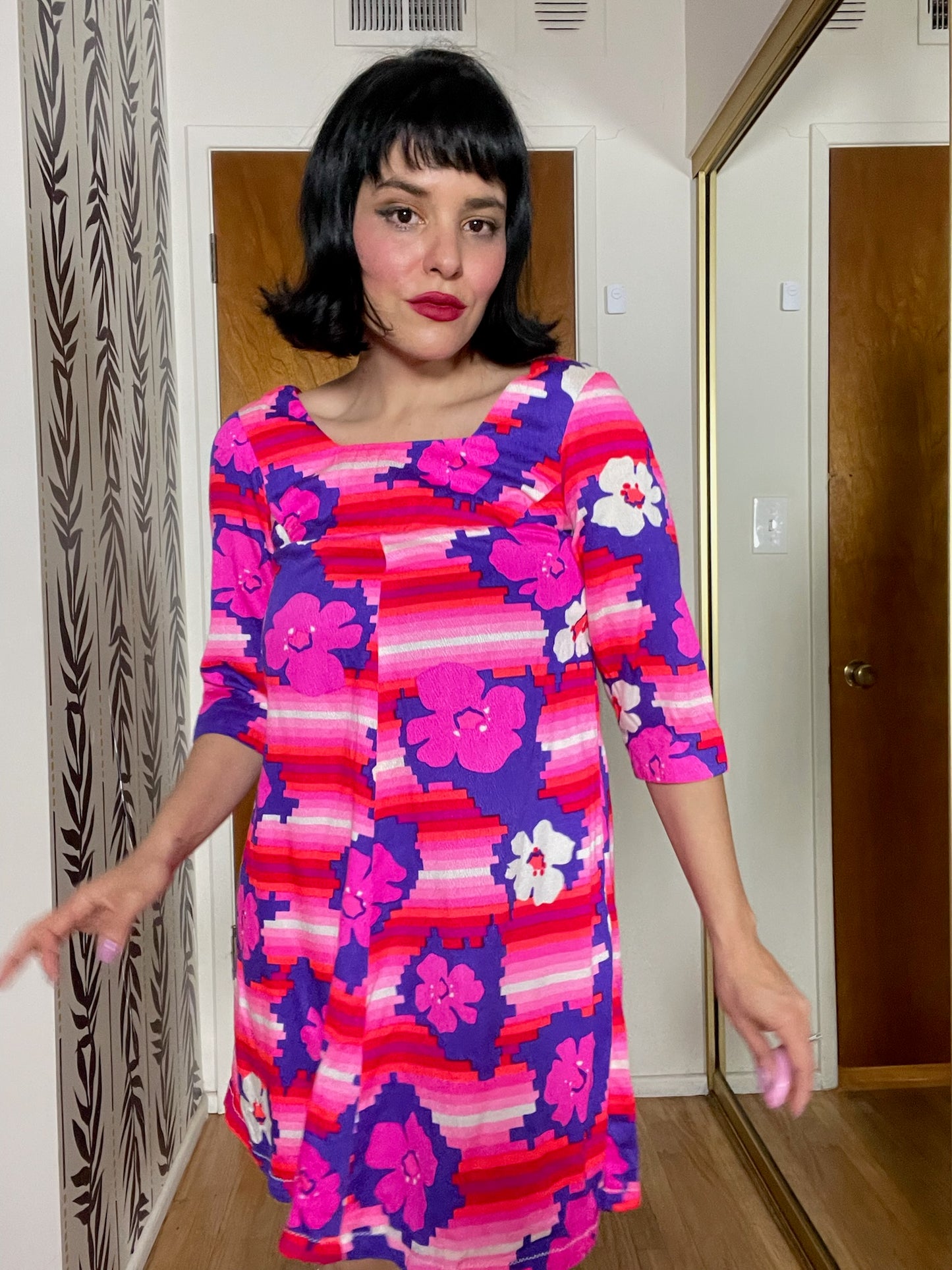 Vintage 60s 70s "Dael's Casuals Honolulu Hawaii" Pixelated Flower Print Dress - Best Fits Size XS-M