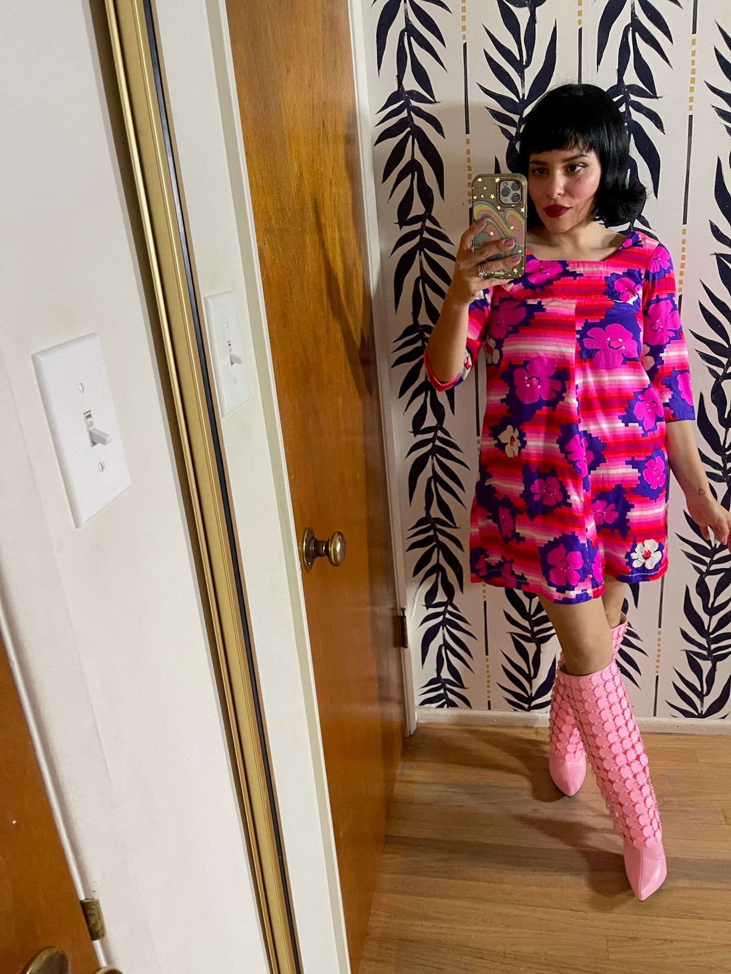 Vintage 60s 70s "Dael's Casuals Honolulu Hawaii" Pixelated Flower Print Dress - Best Fits Size XS-M