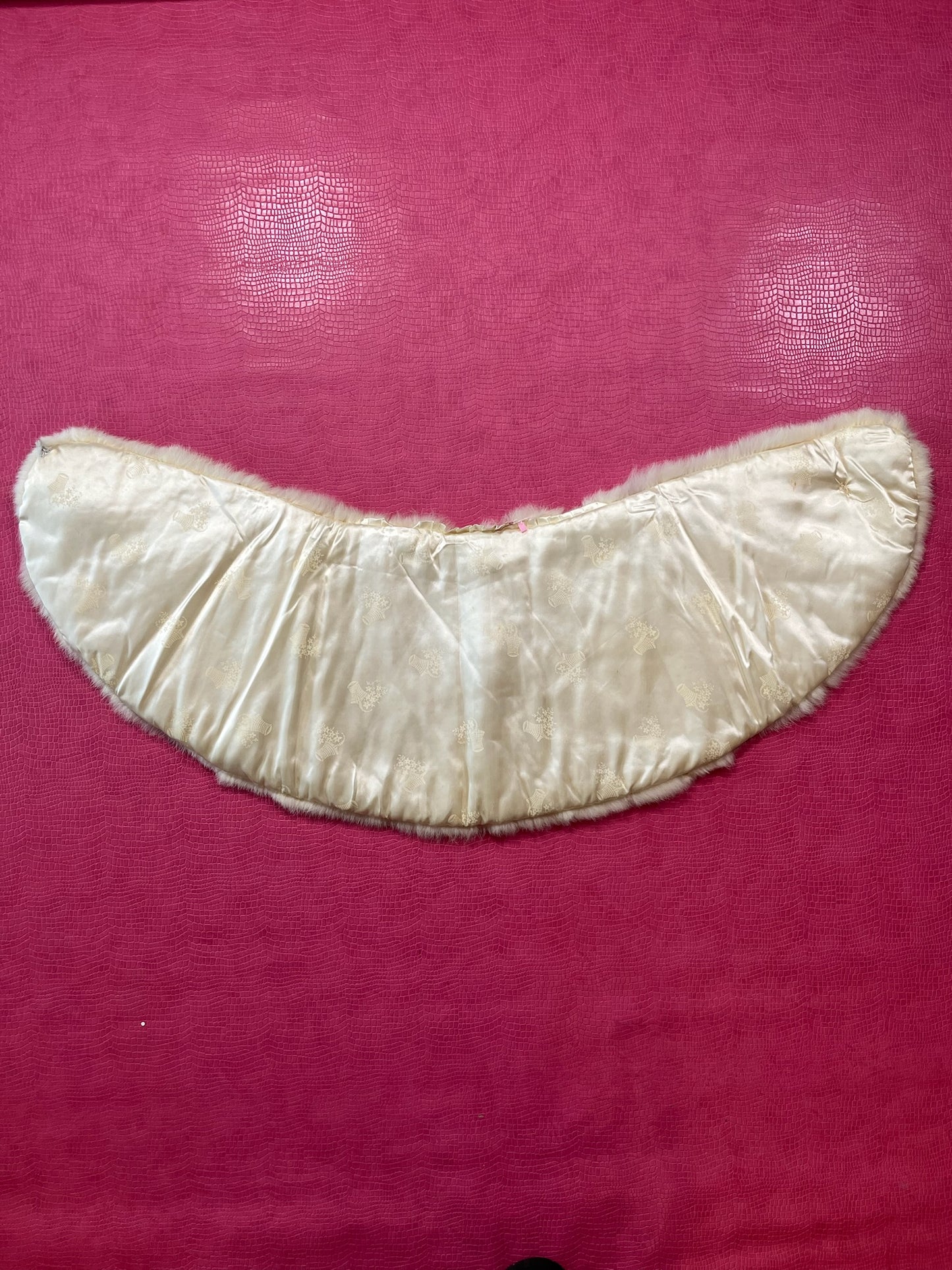 Vintage 50s 60s Ivory Rabbit Shawl - One Size