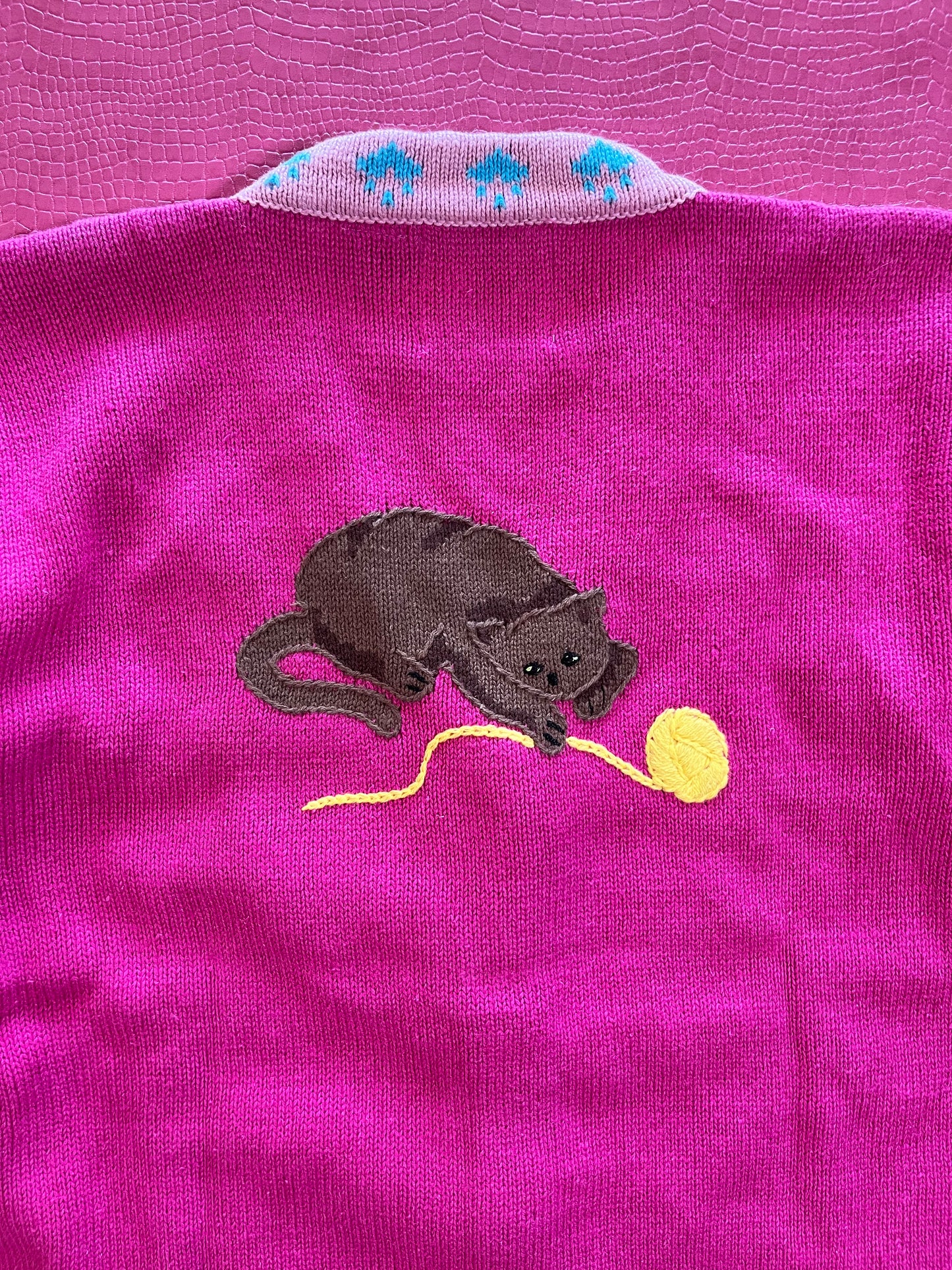 DEAD STOCK Vintage 90s "Story Book Knits" Cats Playing Cardigan - Fits Most Sizes