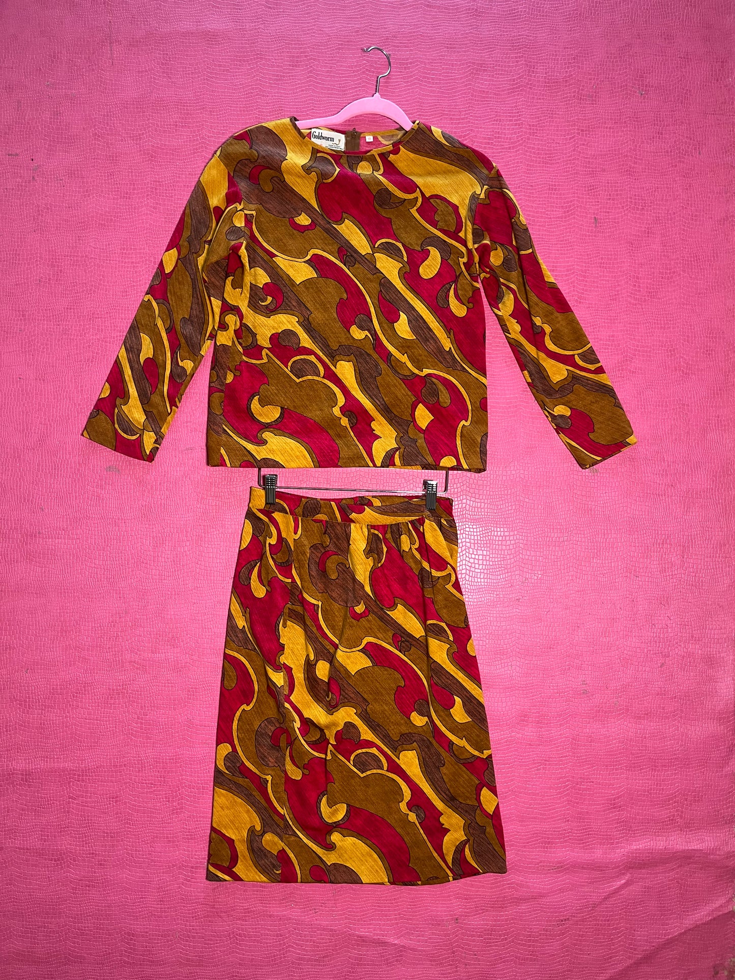 Vintage 60s "Goldworm" Psychedelic Knit Skirt Set