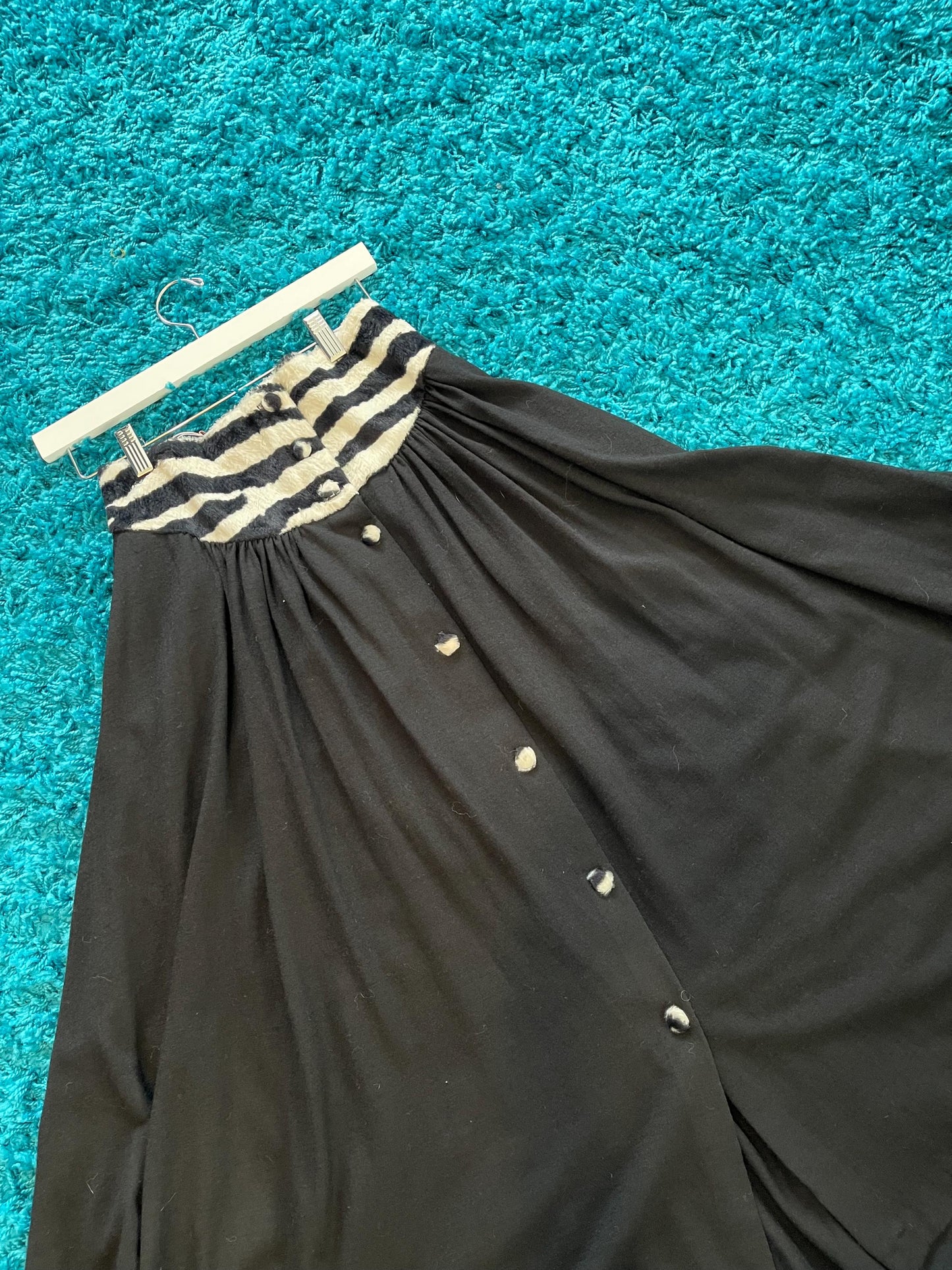 Vintage 80s "Tape Measure New York" Zebra Skirt - Best Fits Size