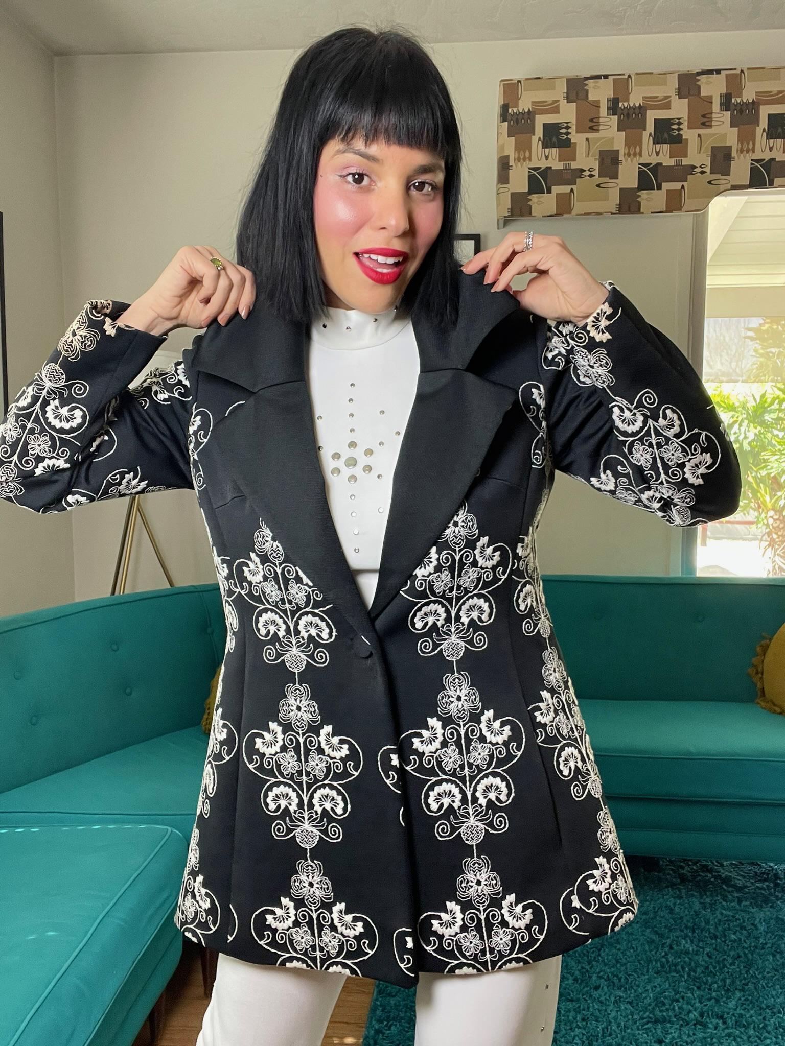 Vintage 60s 70s "Lilli Ann" Black & White Blazer Jacket - Fits Most Sizes