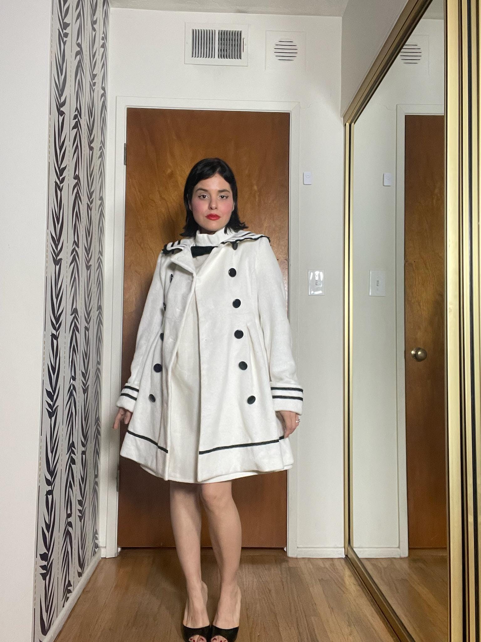 Vintage 90s "Dearly" White Plush Jacket - Best Fits Size XS-M