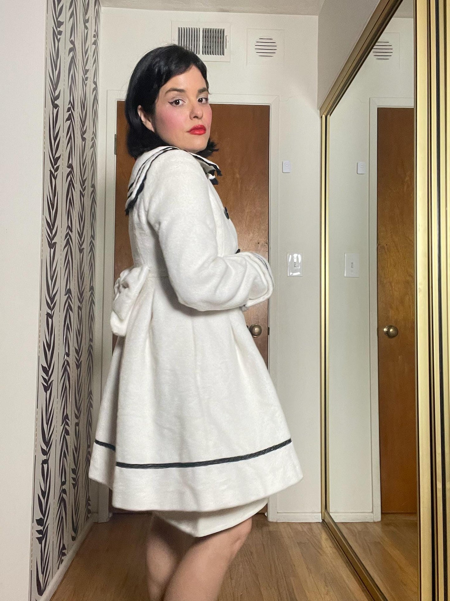 Vintage 90s "Dearly" White Plush Jacket - Best Fits Size XS-M