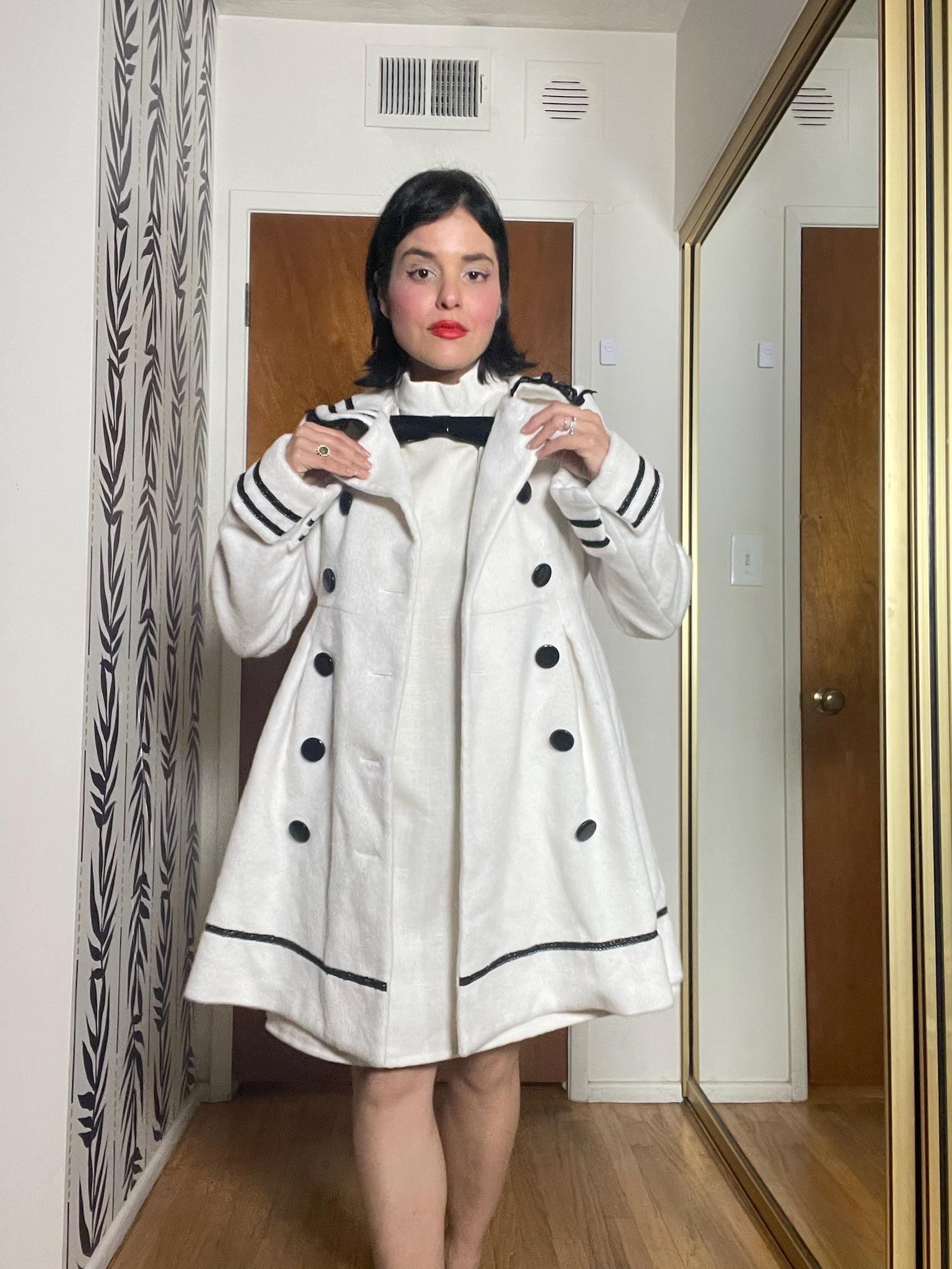 Vintage 90s "Dearly" White Plush Jacket - Best Fits Size XS-M