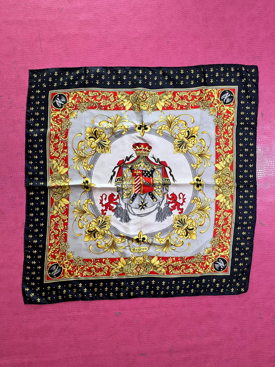 Vintage 80s Crest Graphic Scarf