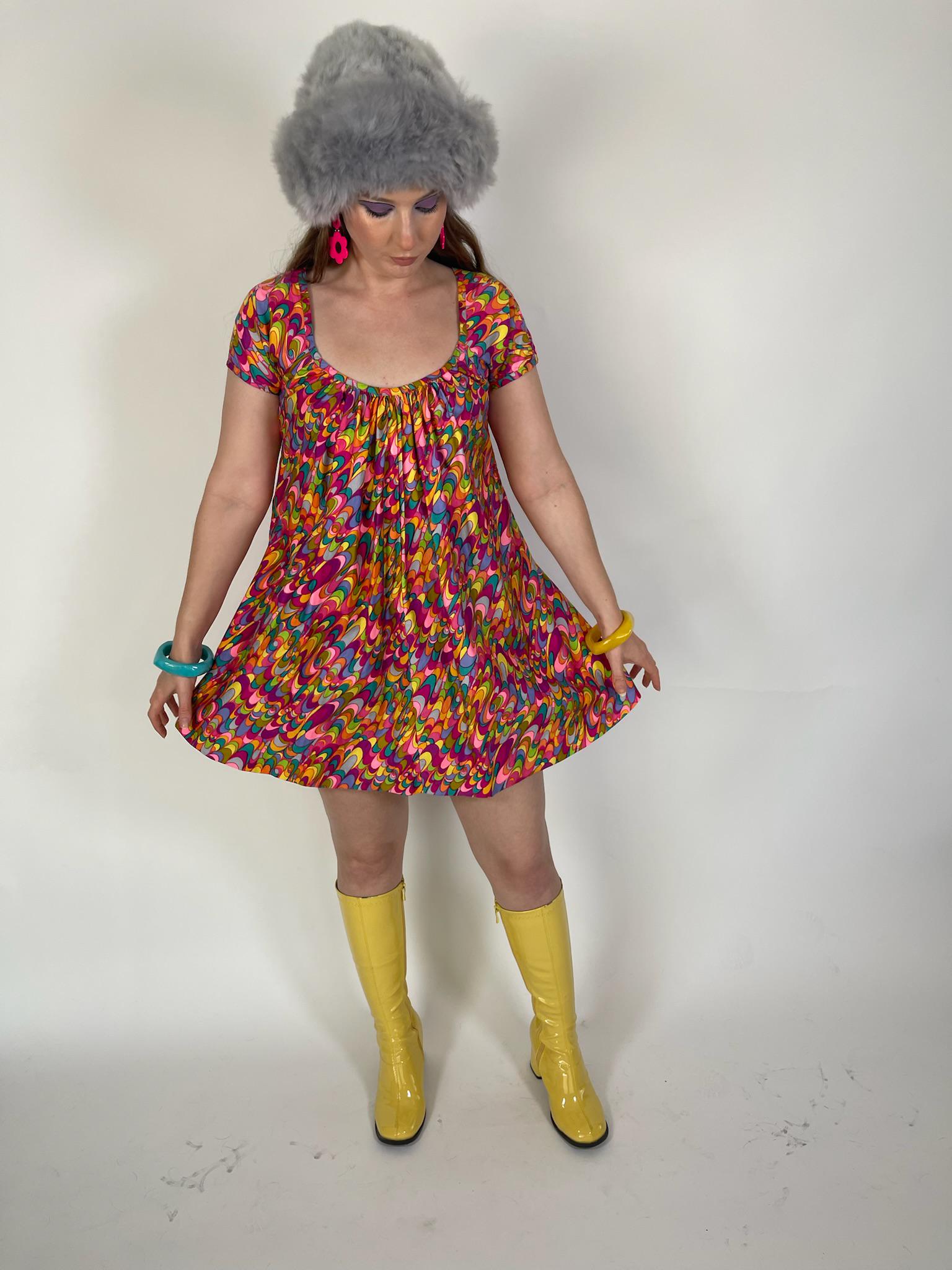 Vintage 60s 70s Trapeze Swirl Print Mini Dress - Fits Size XS-M