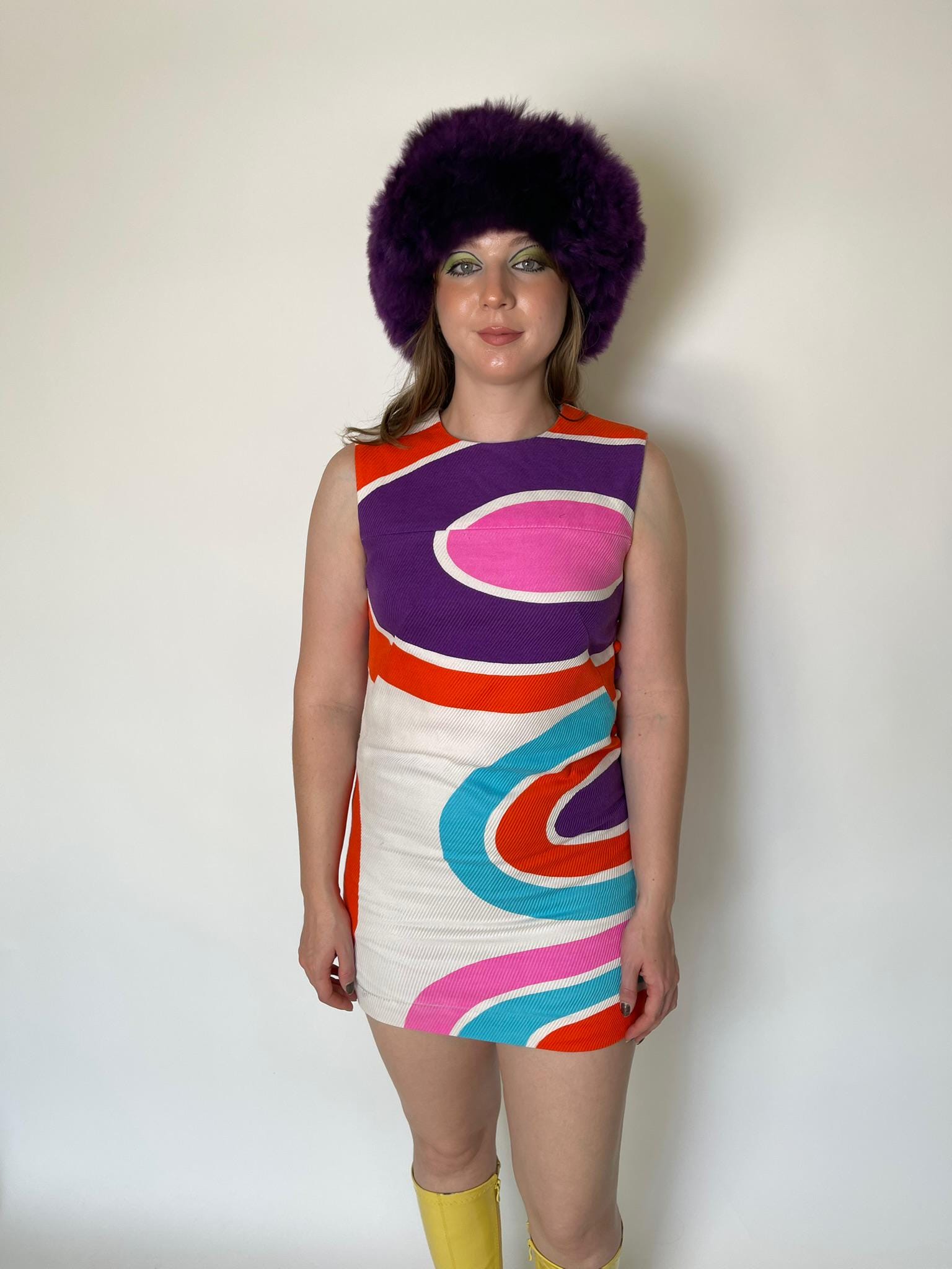 Vintage 60s "Malia Honolulu" Psychedelic Circle Print Mini Dress - Fits Size XS-S