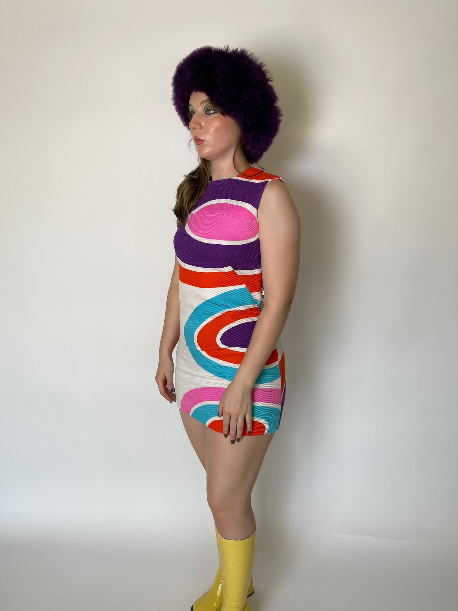 Vintage 60s "Malia Honolulu" Psychedelic Circle Print Mini Dress - Fits Size XS-S