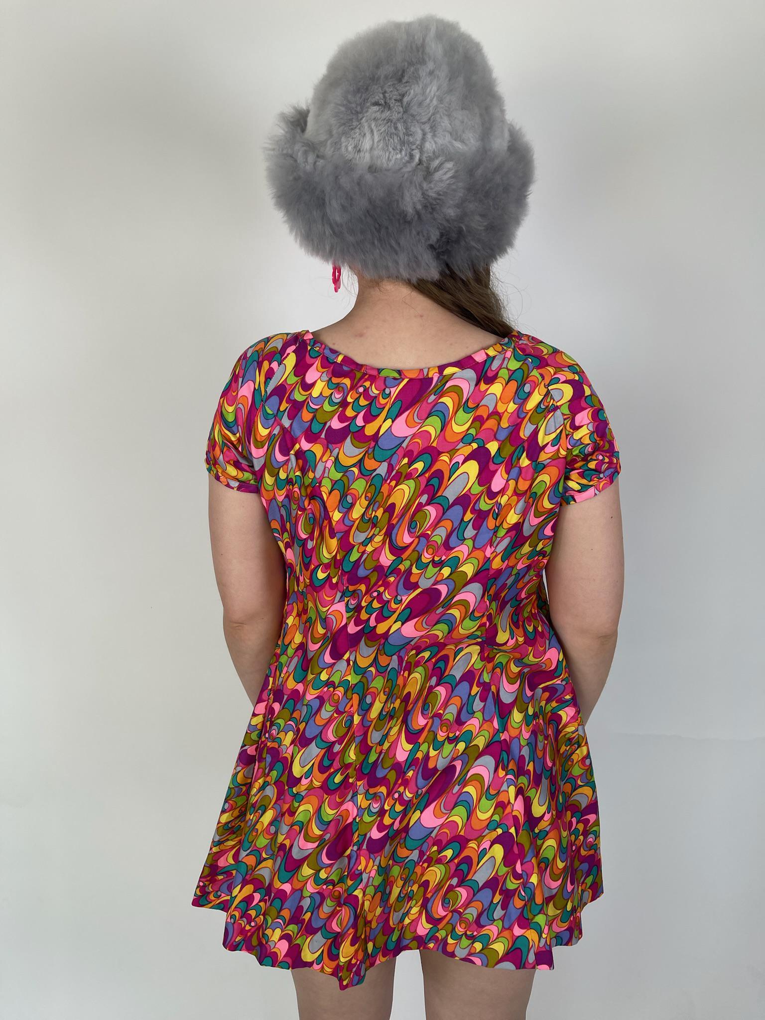Vintage 60s 70s Trapeze Swirl Print Mini Dress - Fits Size XS-M