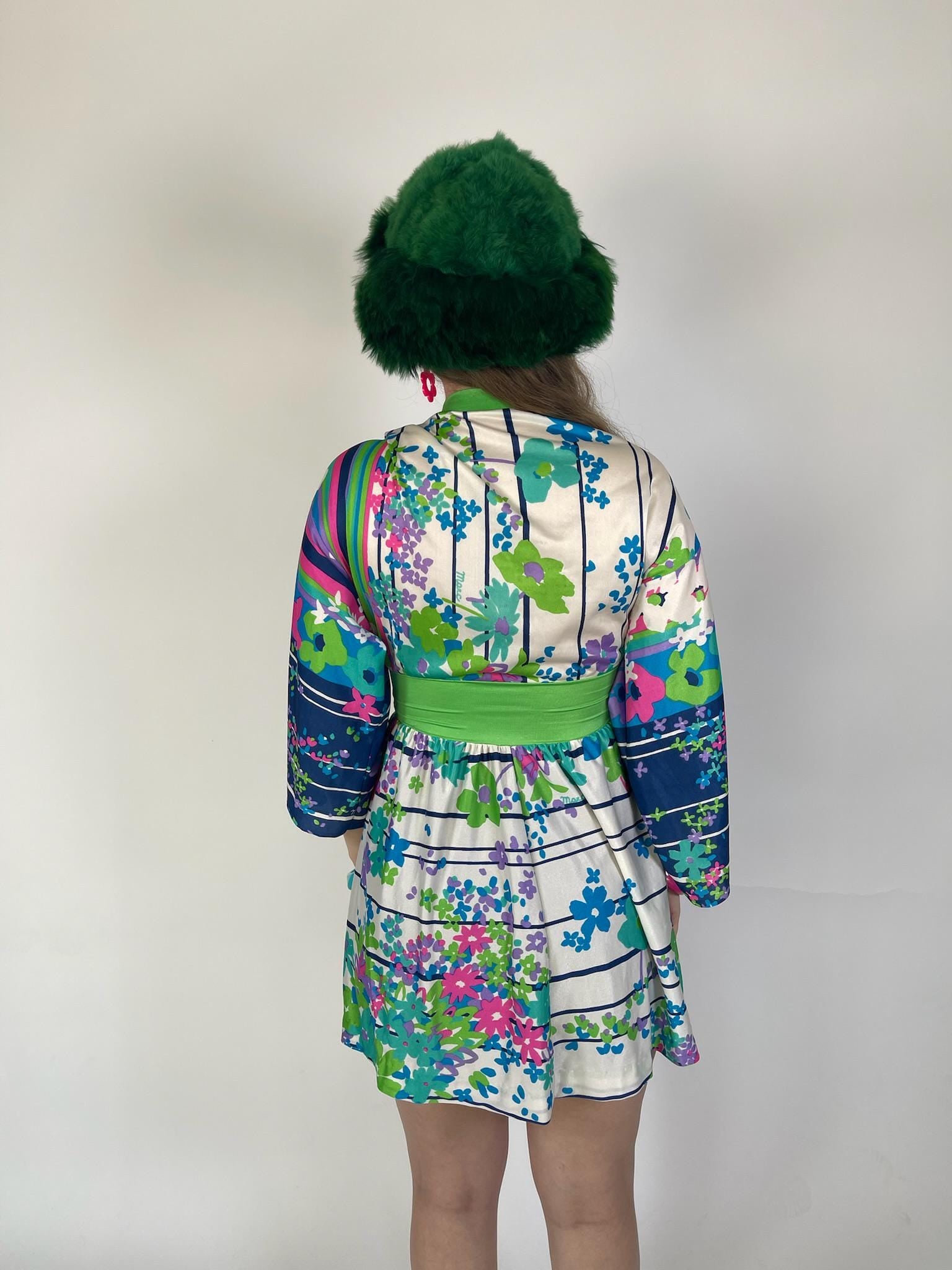 Vintage 60s 70s "Marc" Flower Print Dress - Fits Size XS-M, Possibly L