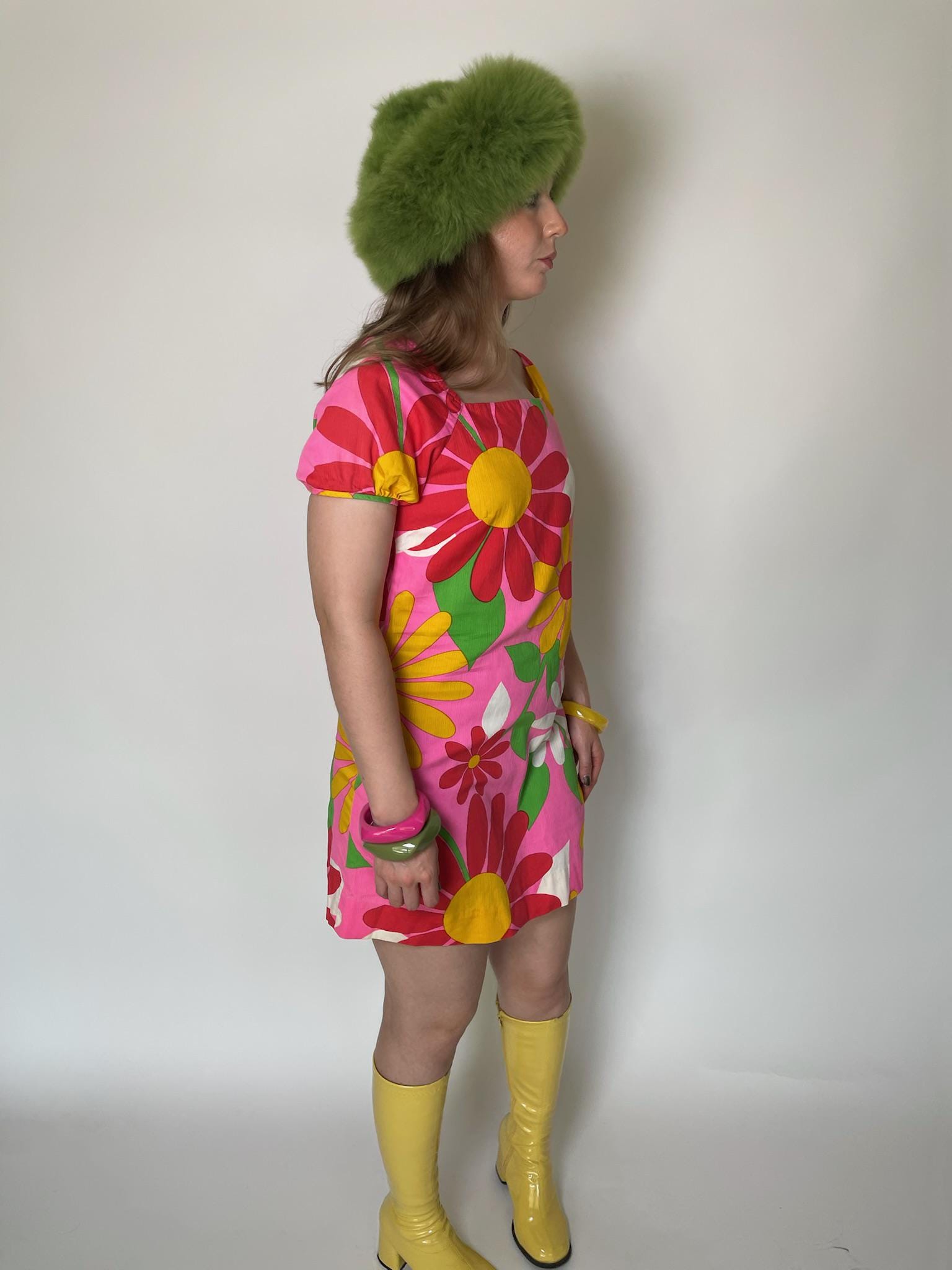 Vintage 60s "BJ's Fashions Honolulu" Daisy Flower Print Dress - Fits Size XS-S