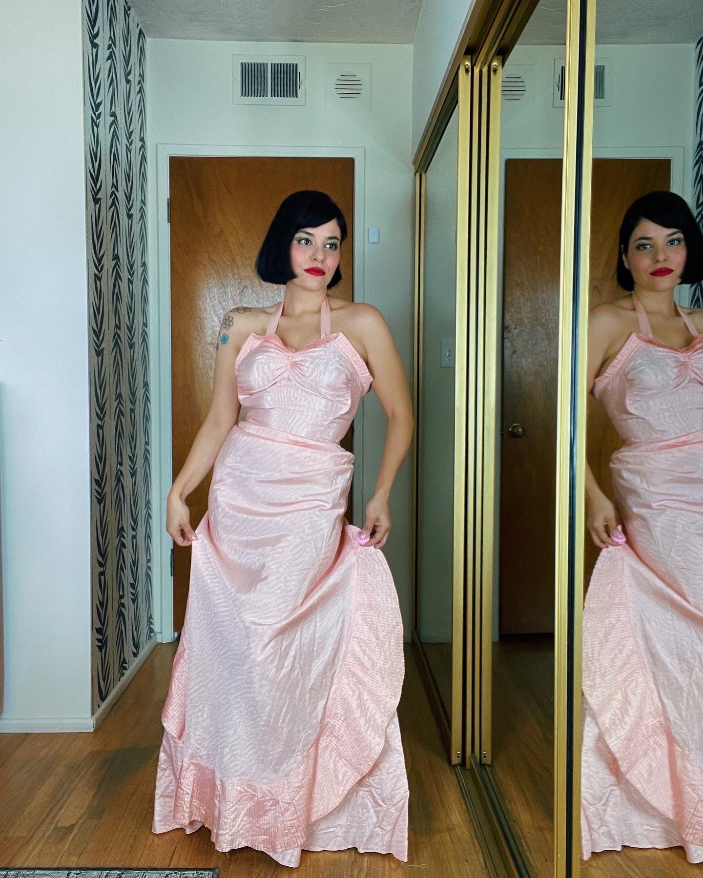 Vintage 40s Pink Halter Mermaid Fitted Gown Fits Sizes XXS-XS