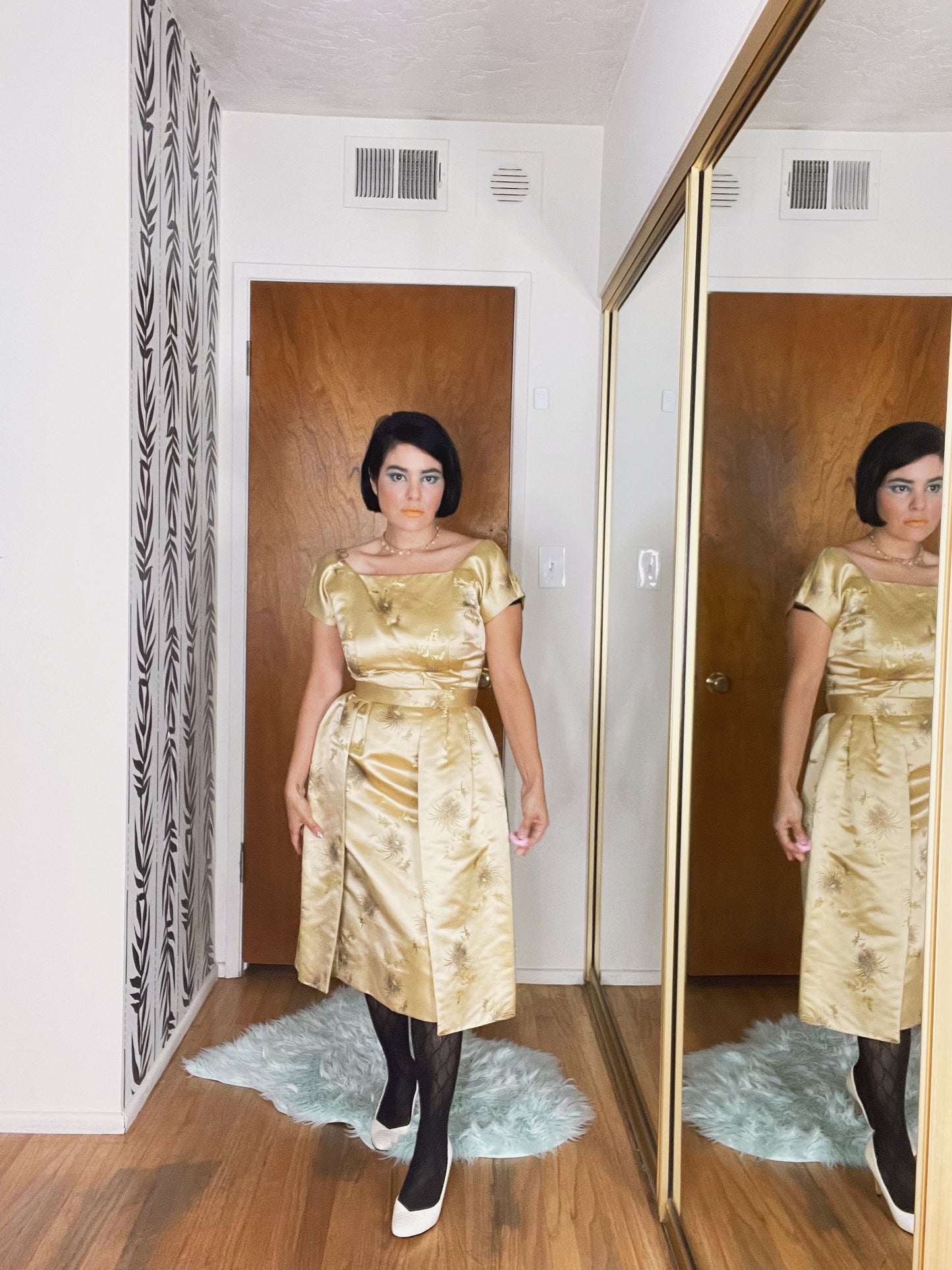 Vintage 50s Silk Custom Wiggle dress with Detachable skirt. Fits sizes XS-SM