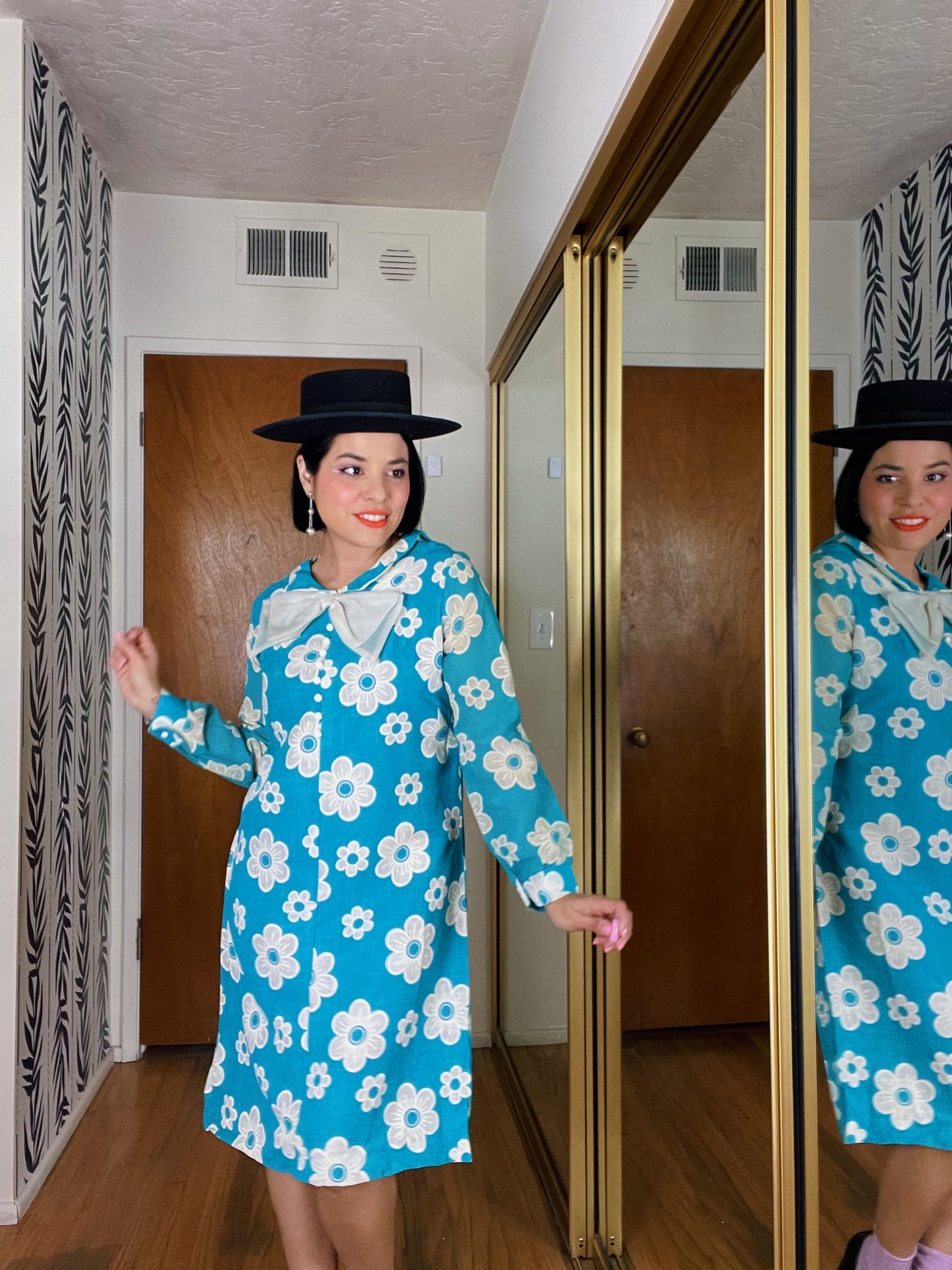 Vintage 60s Deadstock Flower Power Teal Collar Dress Fits Sizes S-M