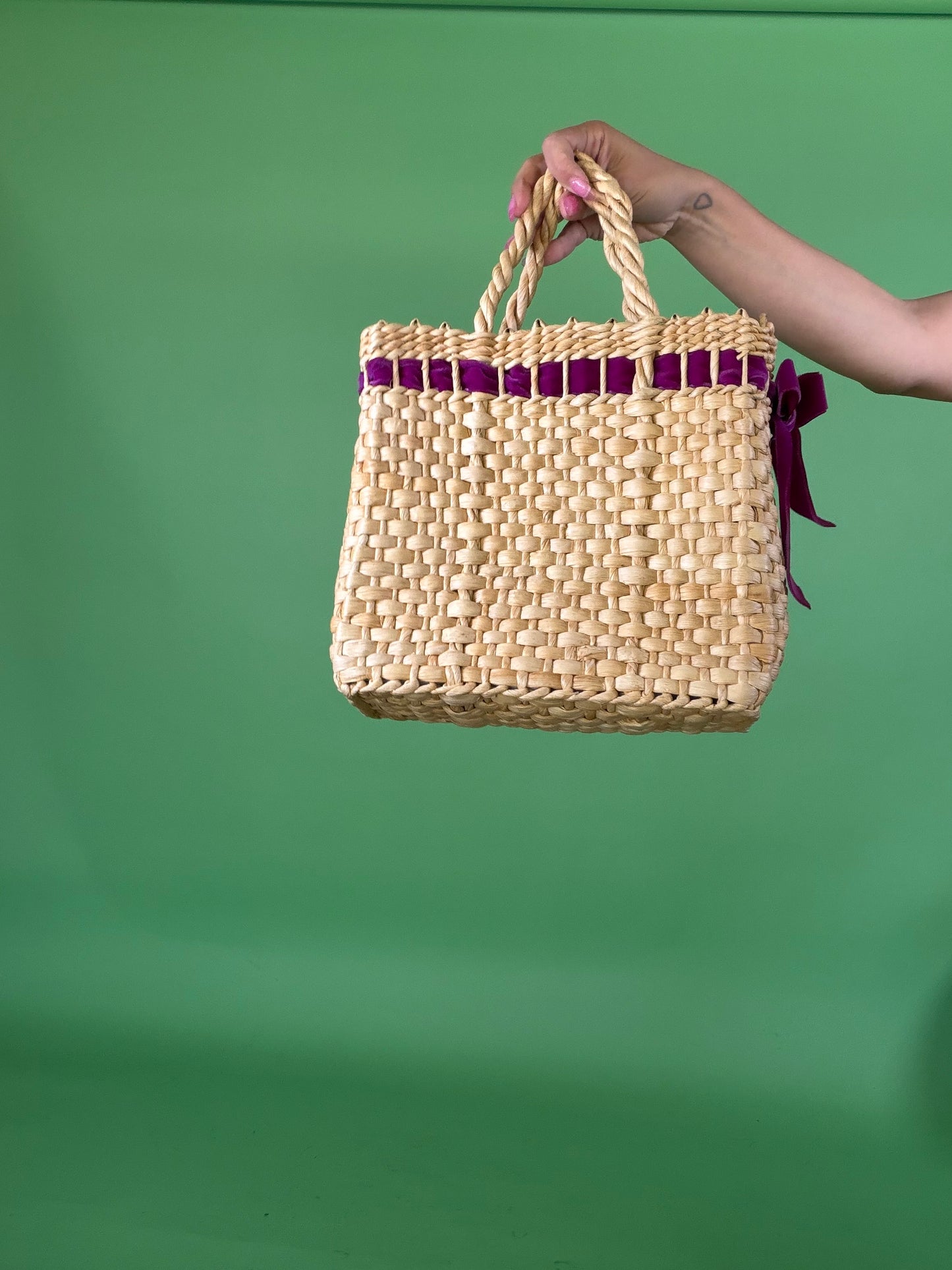 Vintage 60s Grape 3-D Novelty Strawbag
