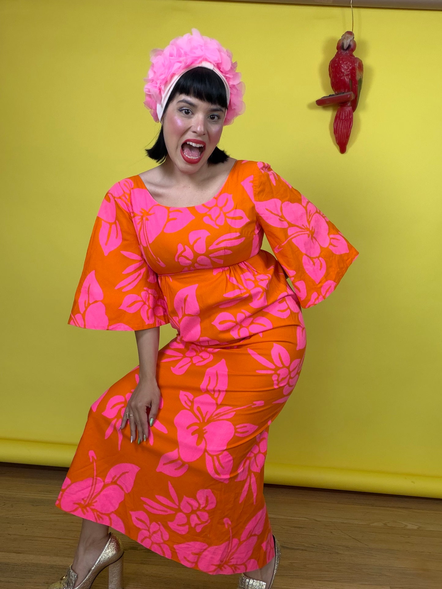 Vintage 60s DayGlo Hawaiian Floral Maxi Pomare-Tahiti Honolulu Hawaii Fit’s XS-SM