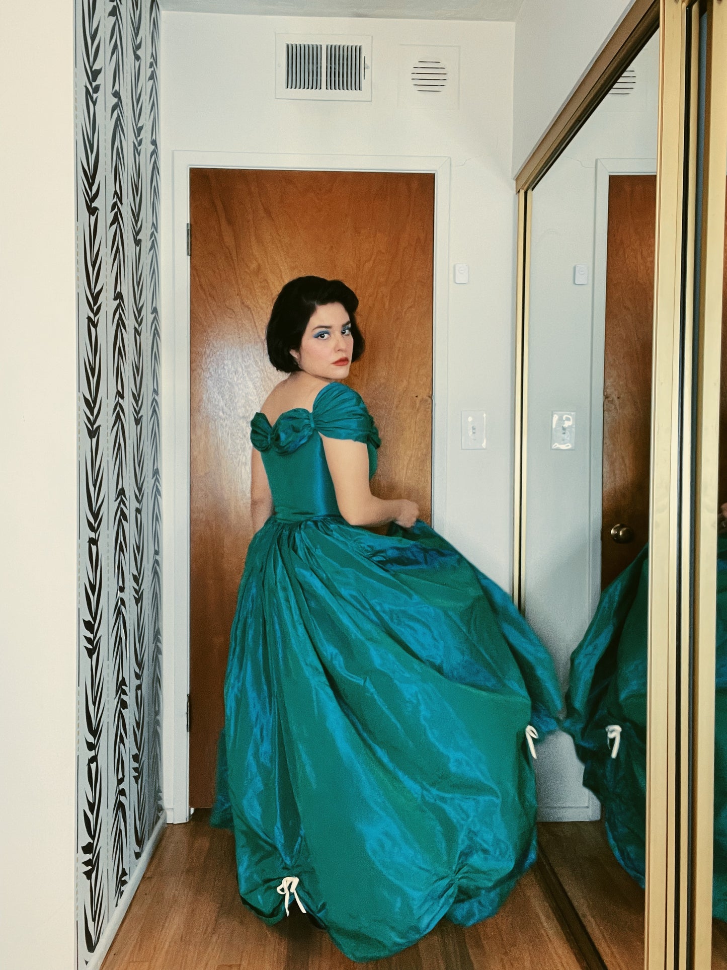 Vintage 50s / 60s Taffeta Emerald Green Blue Iridescent Draped Skirt Bow Gown Fits Sizes XS-SM