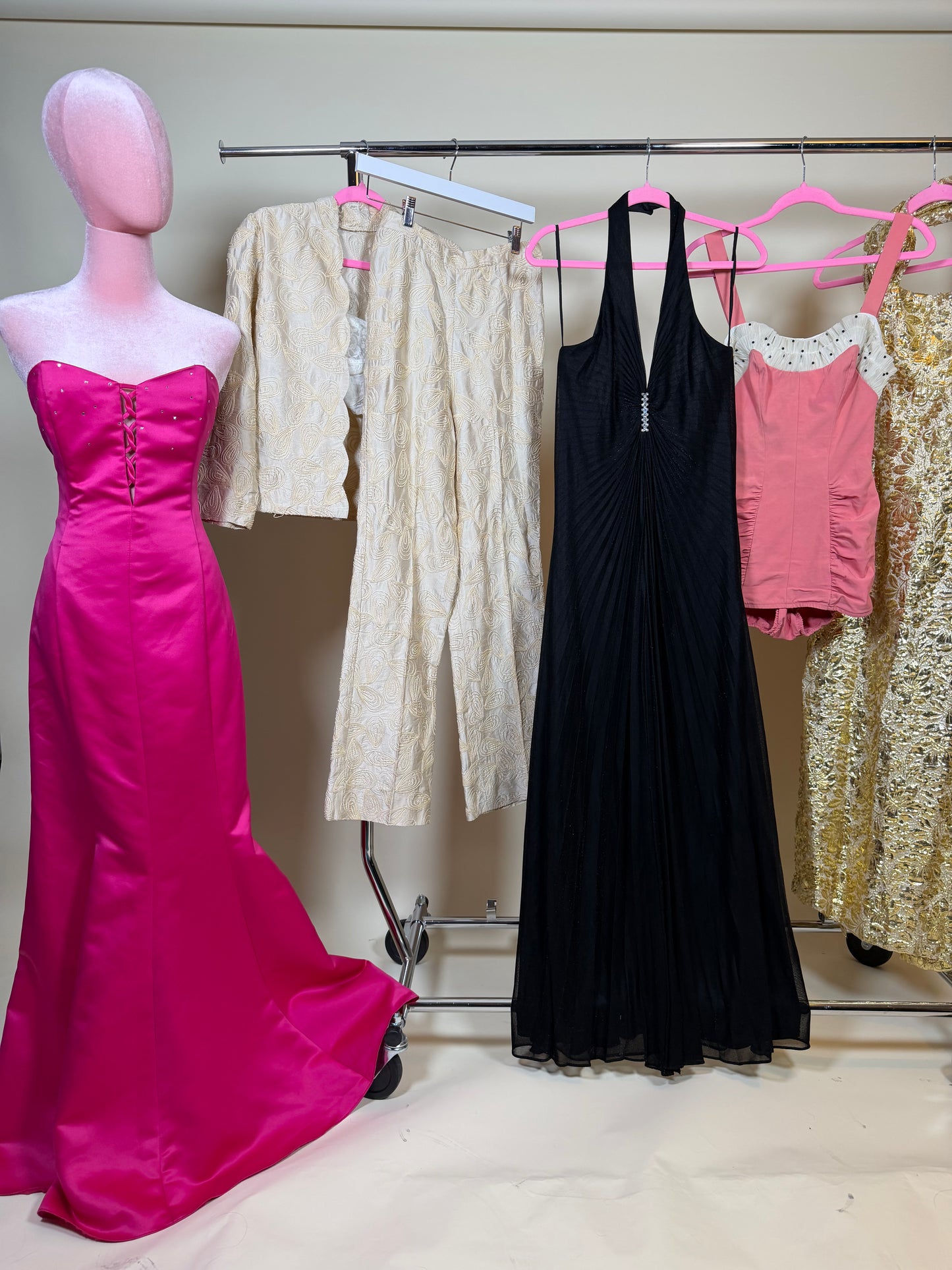 80 / 90s Vintage Jessica McClintock for Gunne Sax Hot Pink Gown S-M