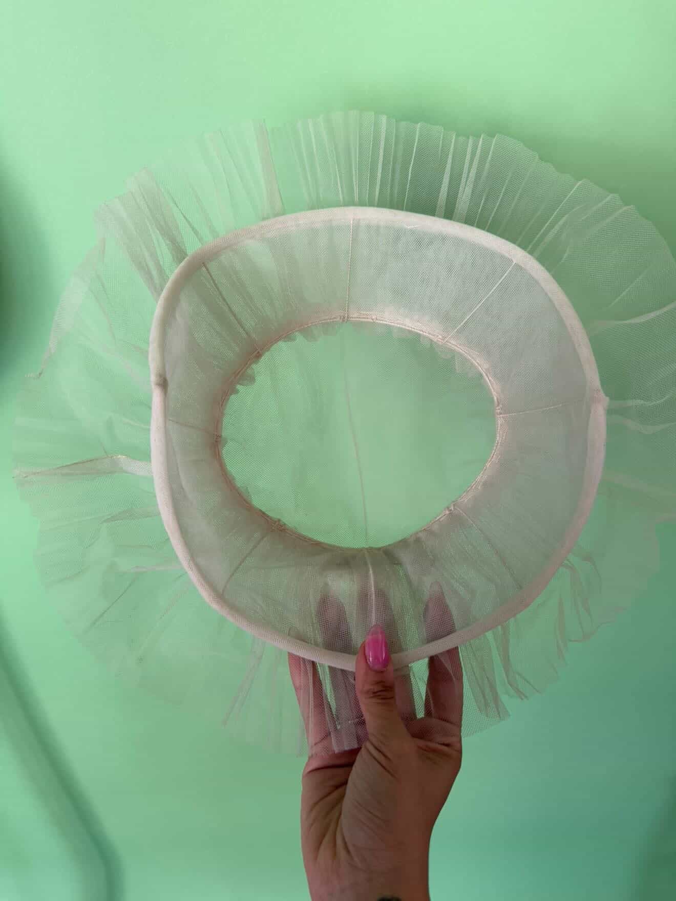 Vintage 50s White Tulle Facinator Hat