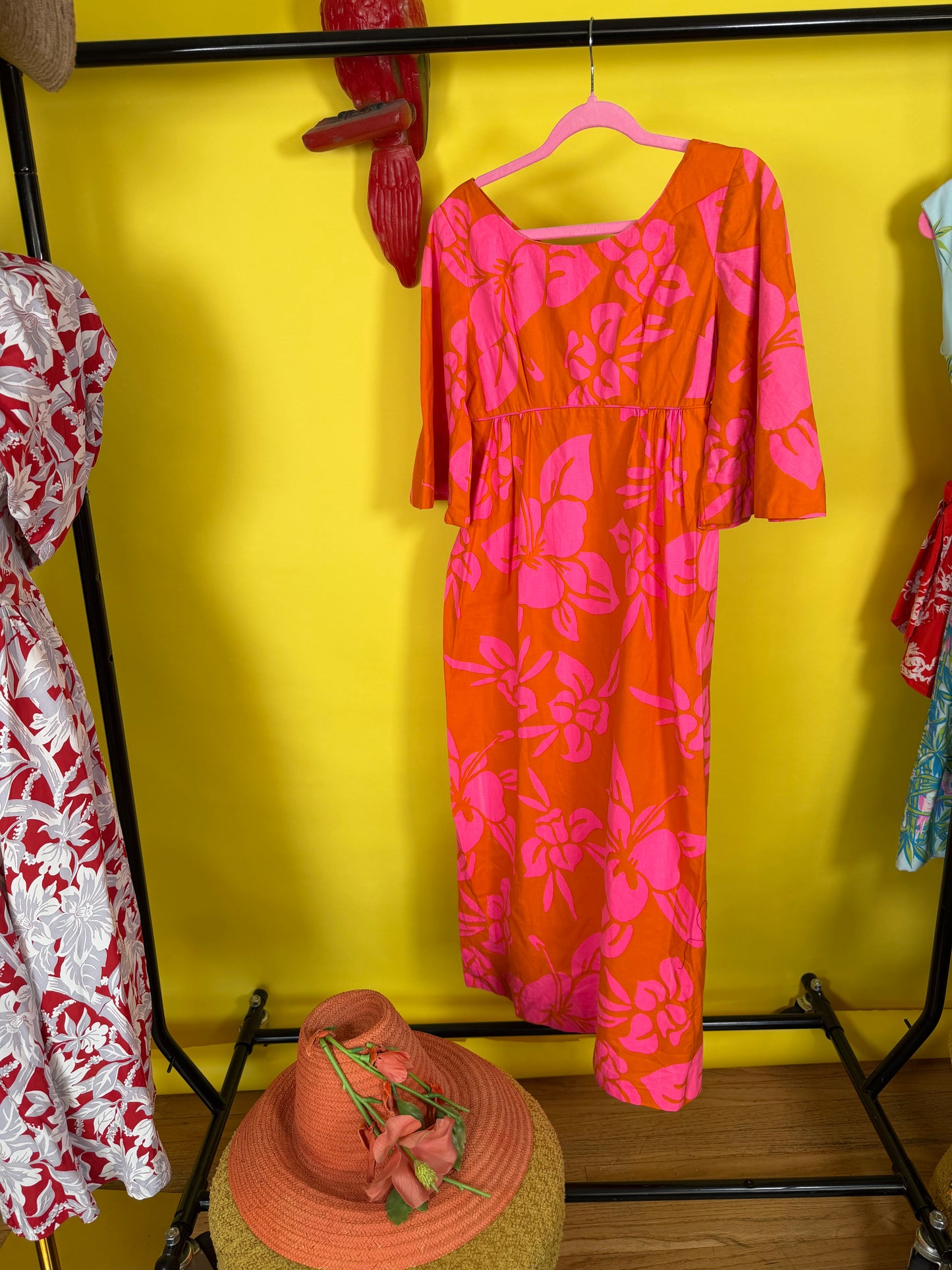 Vintage 60s DayGlo Hawaiian Floral Maxi Pomare-Tahiti Honolulu Hawaii Fit’s XS-SM