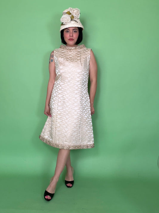Vintage 60s Mod White Brocade Cocktail Dress by Bullock Whilshire fits S-M & possible size L