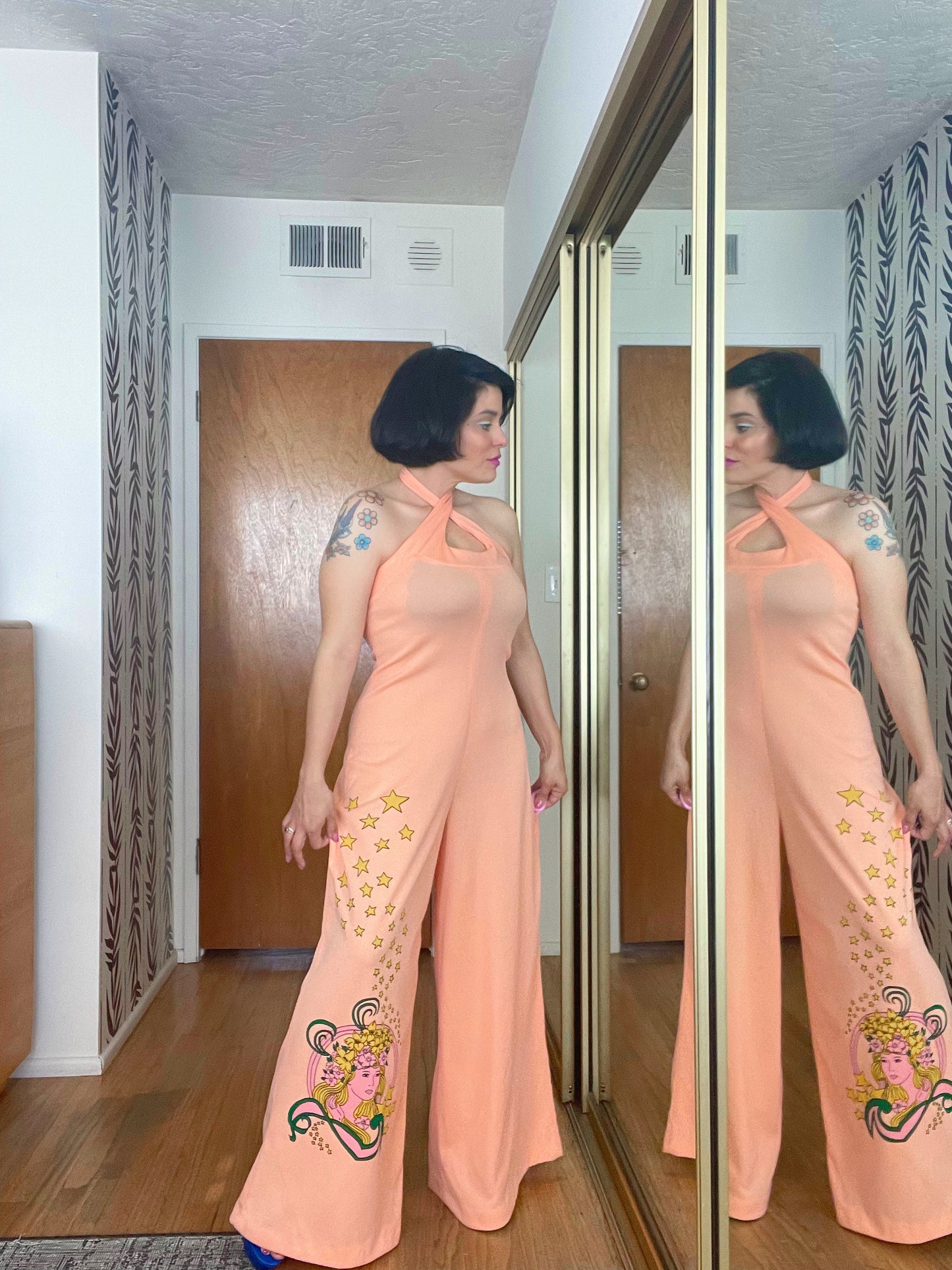 Vintage 60s / 70s Peachy Pink Star Female Floral Novelty Print Halter Jumpsuit Fits Sizes XS-M