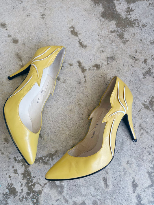 Vintage 70s / 80s "Totar" Brand Mellow Yellow with White Trim 4” Heels US Size 8 *Shoe Box Not Included*