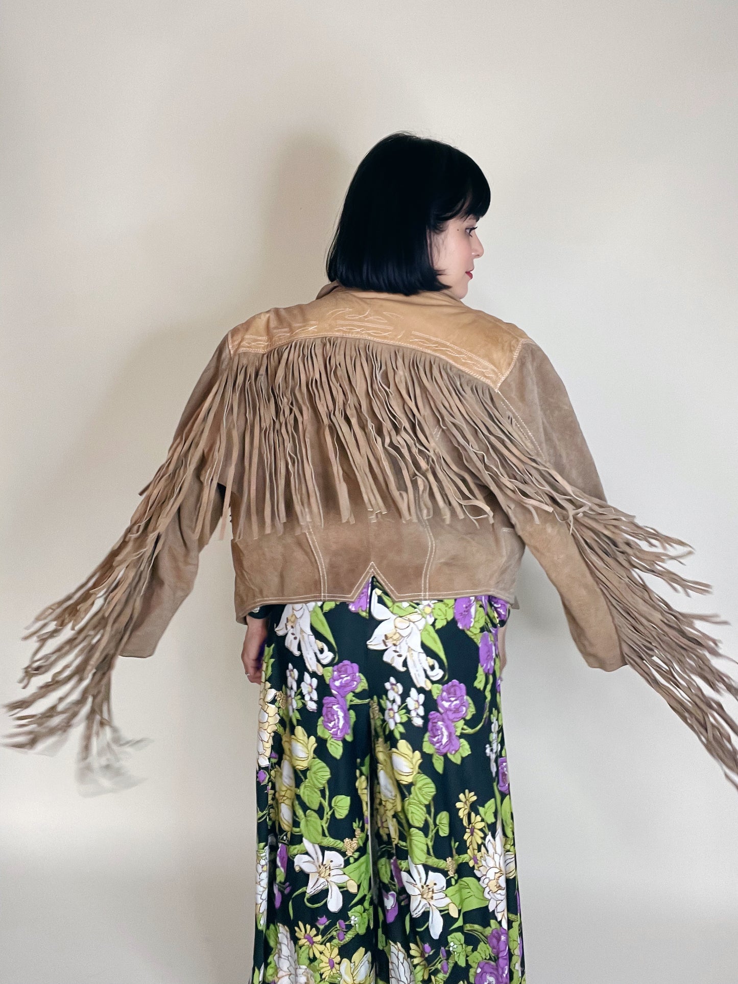 Vintage 70s "Moose Lake Lodge by Avanti" Tan Suede and Leather Jacket with Fringe Best Fits Sizes S-XL