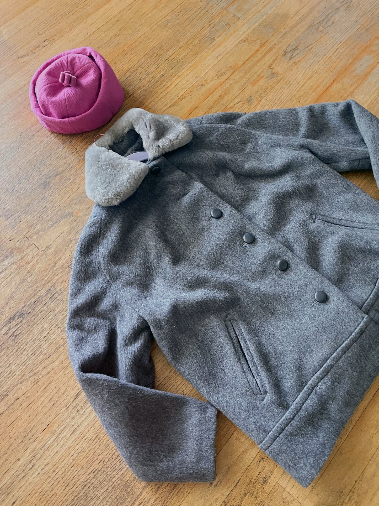 Vintage 50s 60s Charcoal Grey Coat Jacket with Fuzzy Plush Collar Best Fits Sizes S-L