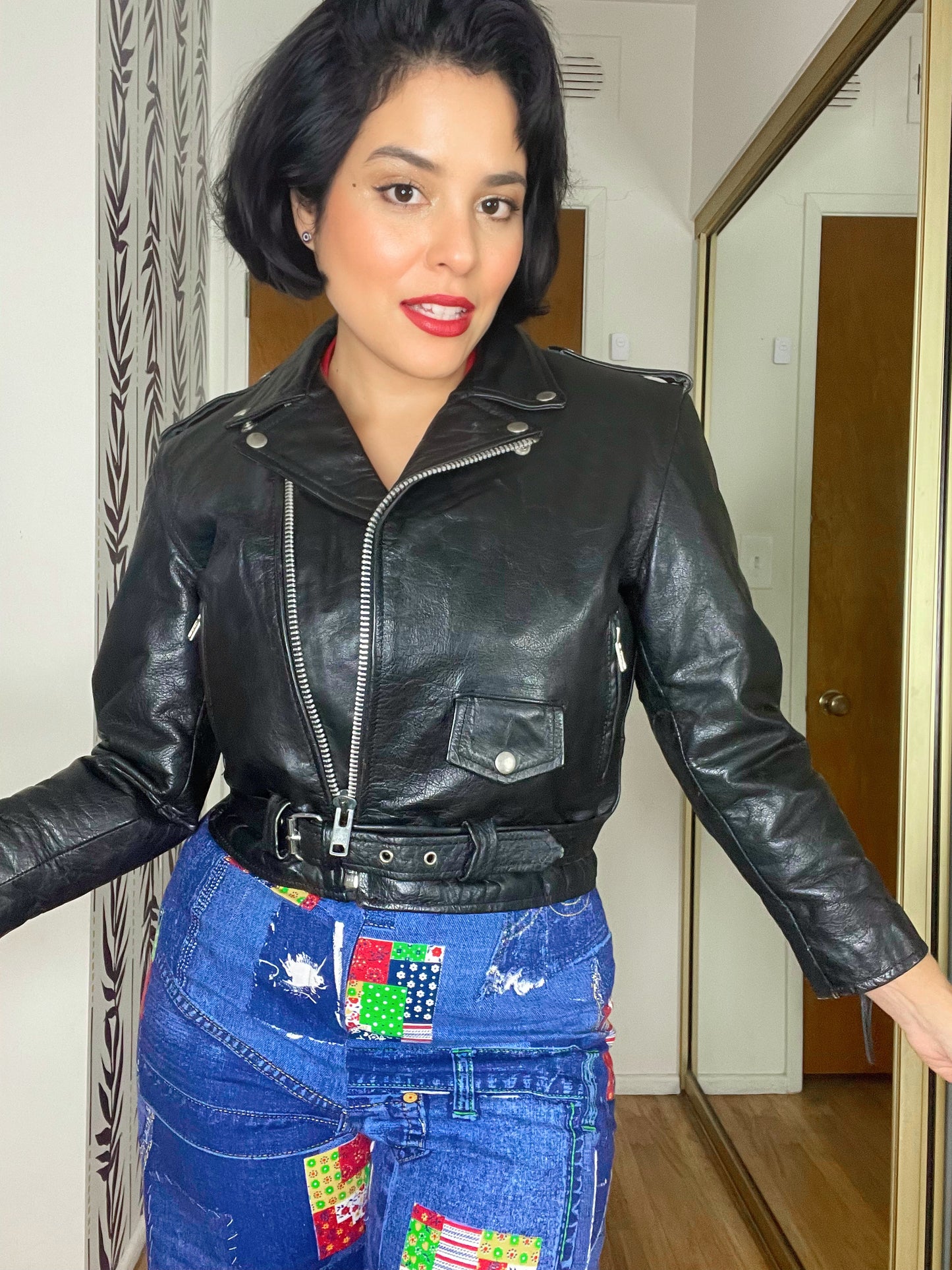 Vintage 80s 90s “Leather King” Genuine Black Leather Cropped Moto Jacket Best Fits Sizes XS-S