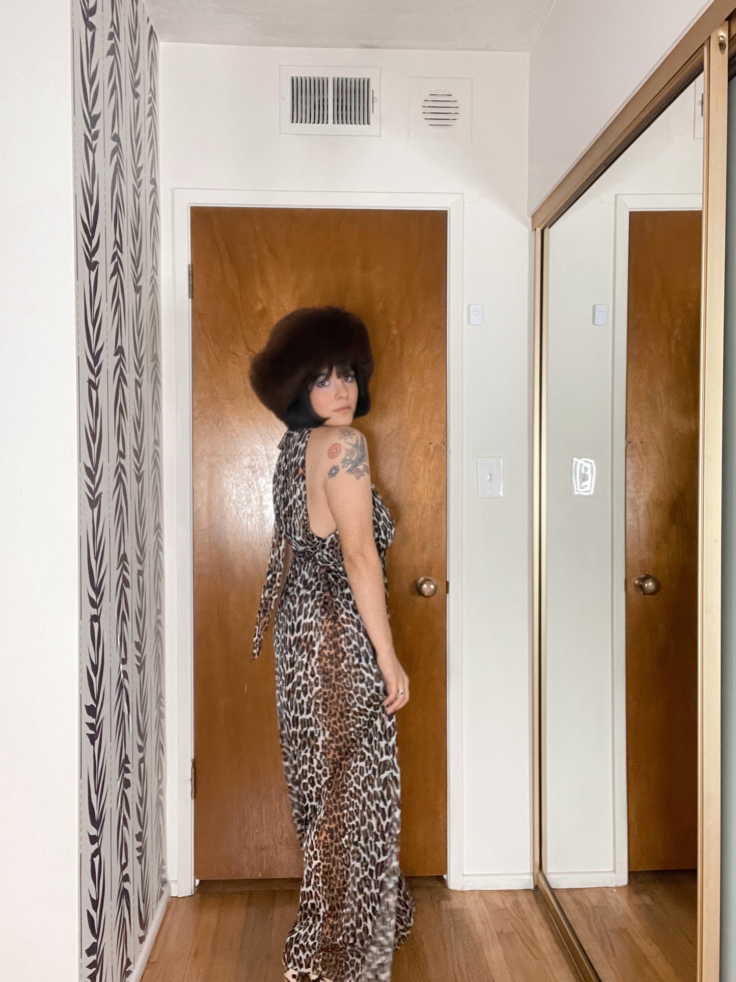 Vintage 60s 70s "Vanity Fair" Leopard Print High Neck Keyhole Maxi Gown Fits Most Sizes