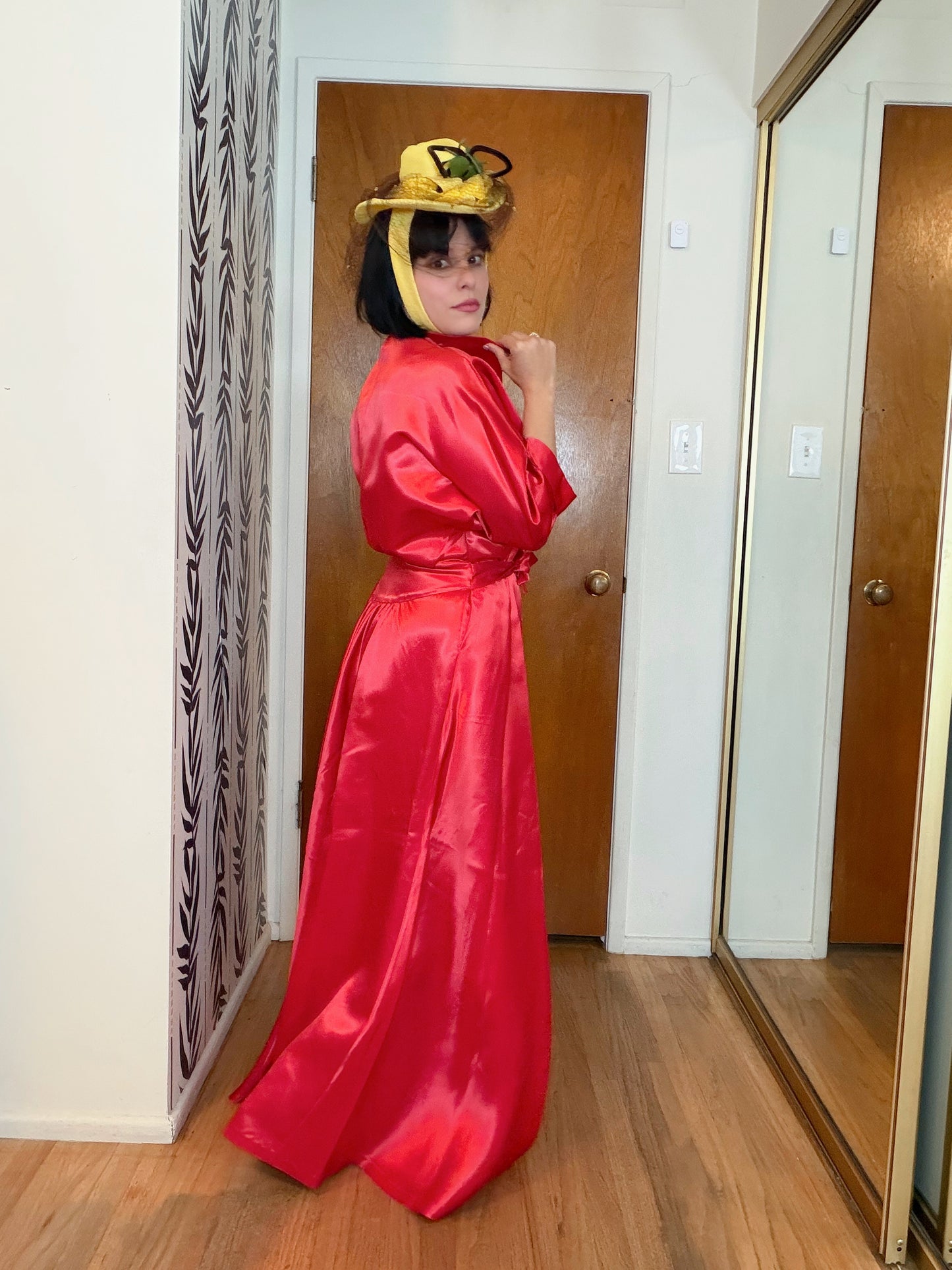 1940s Toy Yellow Floral Mesh Tilt Hat