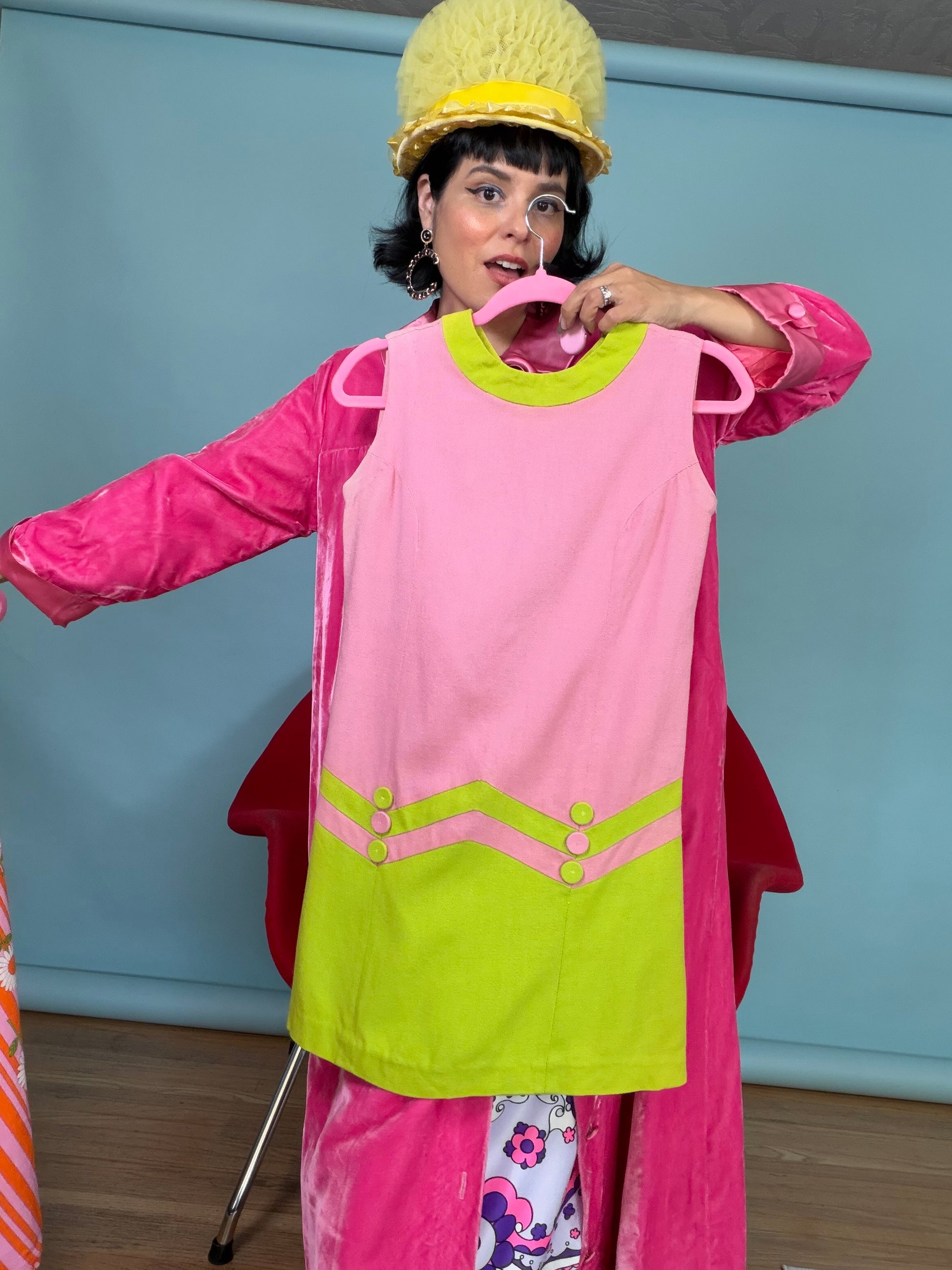 Vintage 1960s Mod Colorblock Mini Dress – Pink & Lime Green XS-M