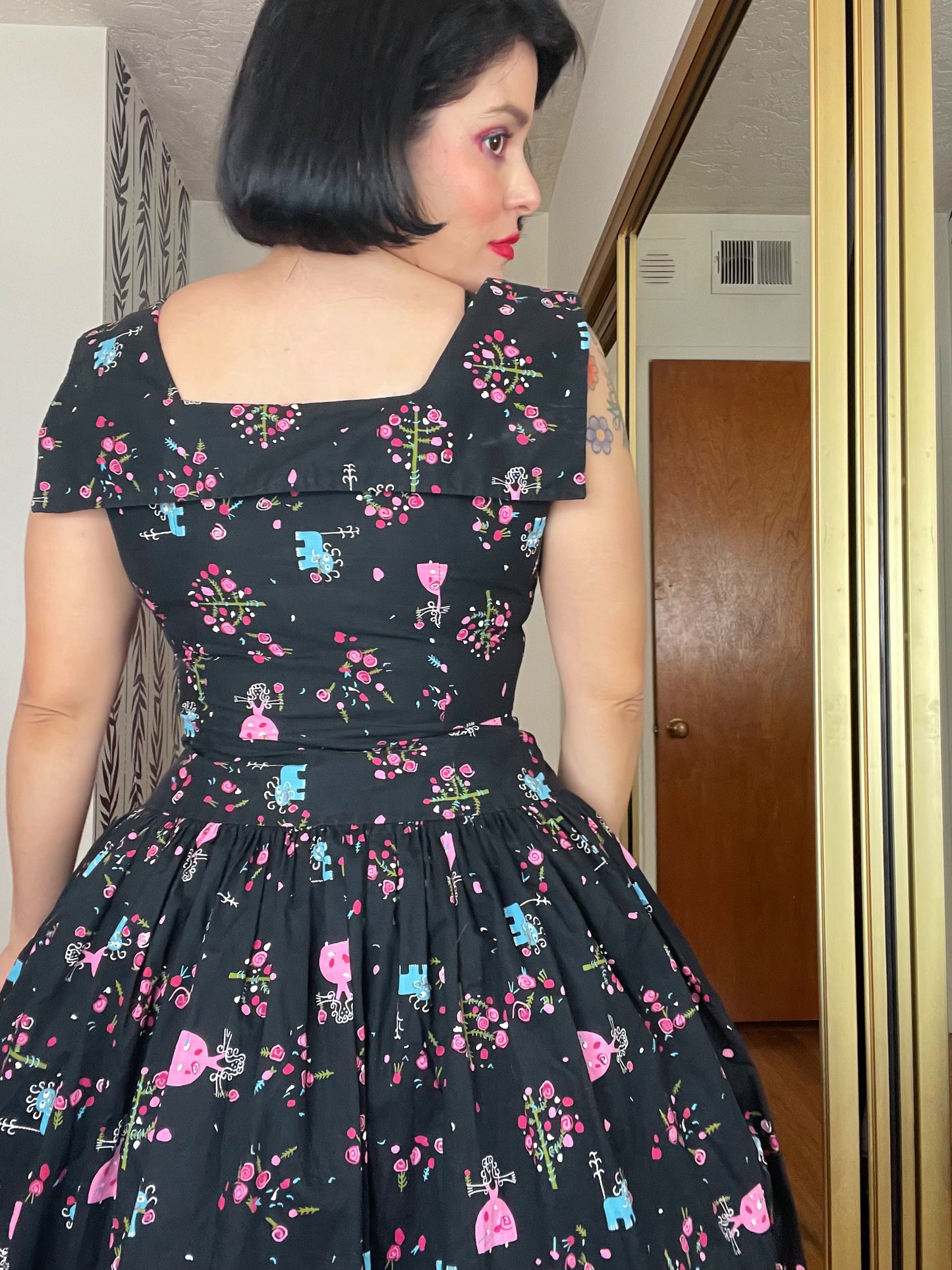Vintage 50s/ 60s Fairytale Novelty Print Fit Flare Cotton Dress Fits Sizes XS-SM