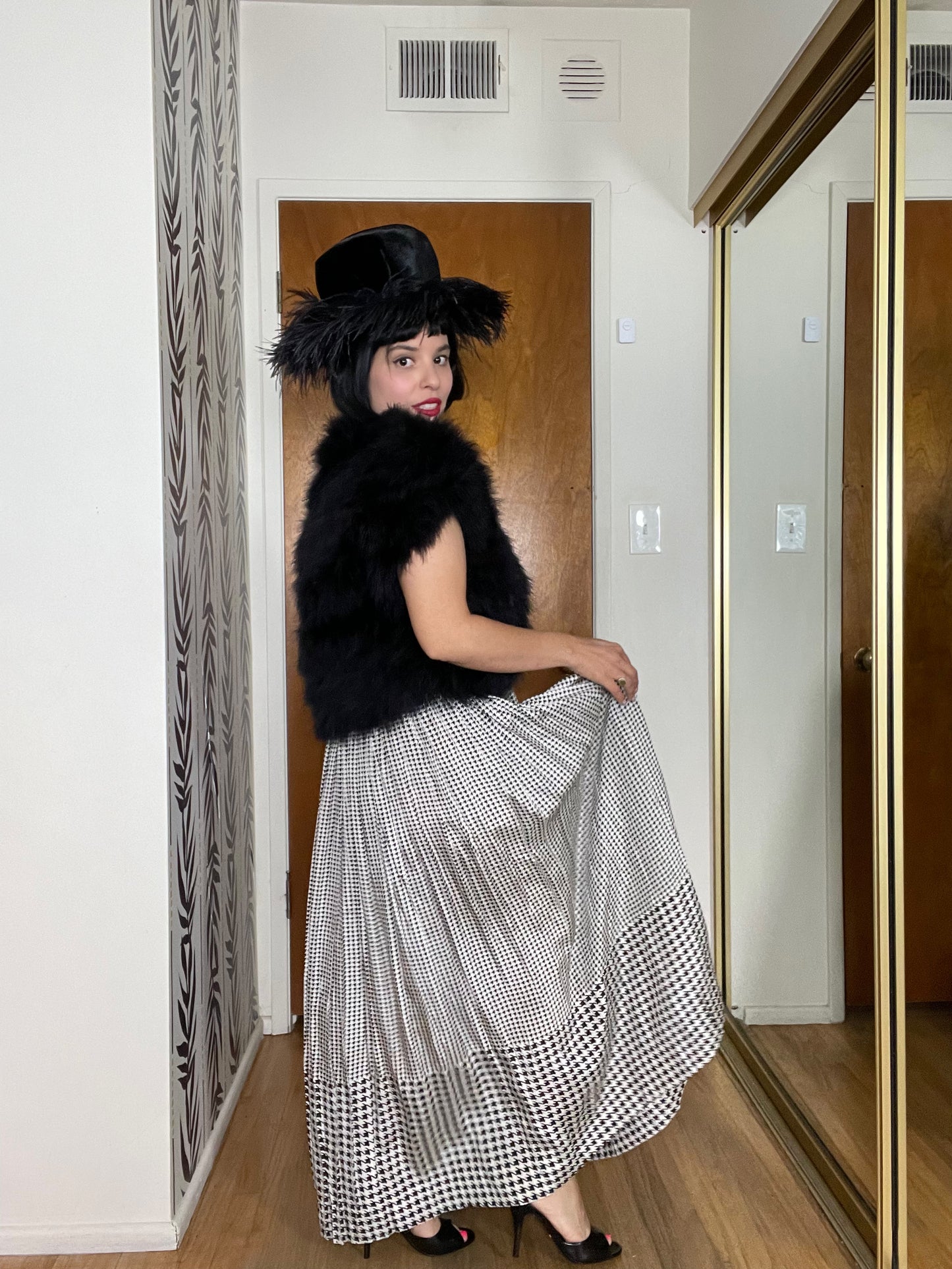 Late 70s "Bill Blass" Black & White Silk Cowl Neckline Houndstooth Three Piece Top Skirt Belt Set XS-SM