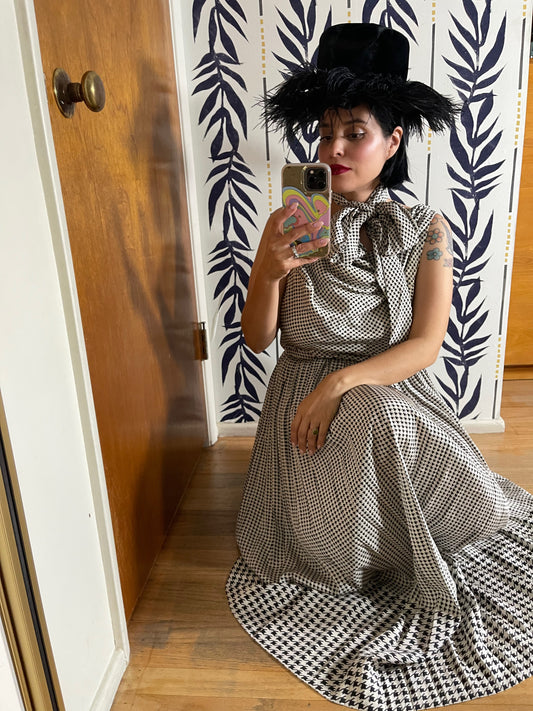 Late 70s "Bill Blass" Black & White Silk Cowl Neckline Houndstooth Three Piece Top Skirt Belt Set XS-SM
