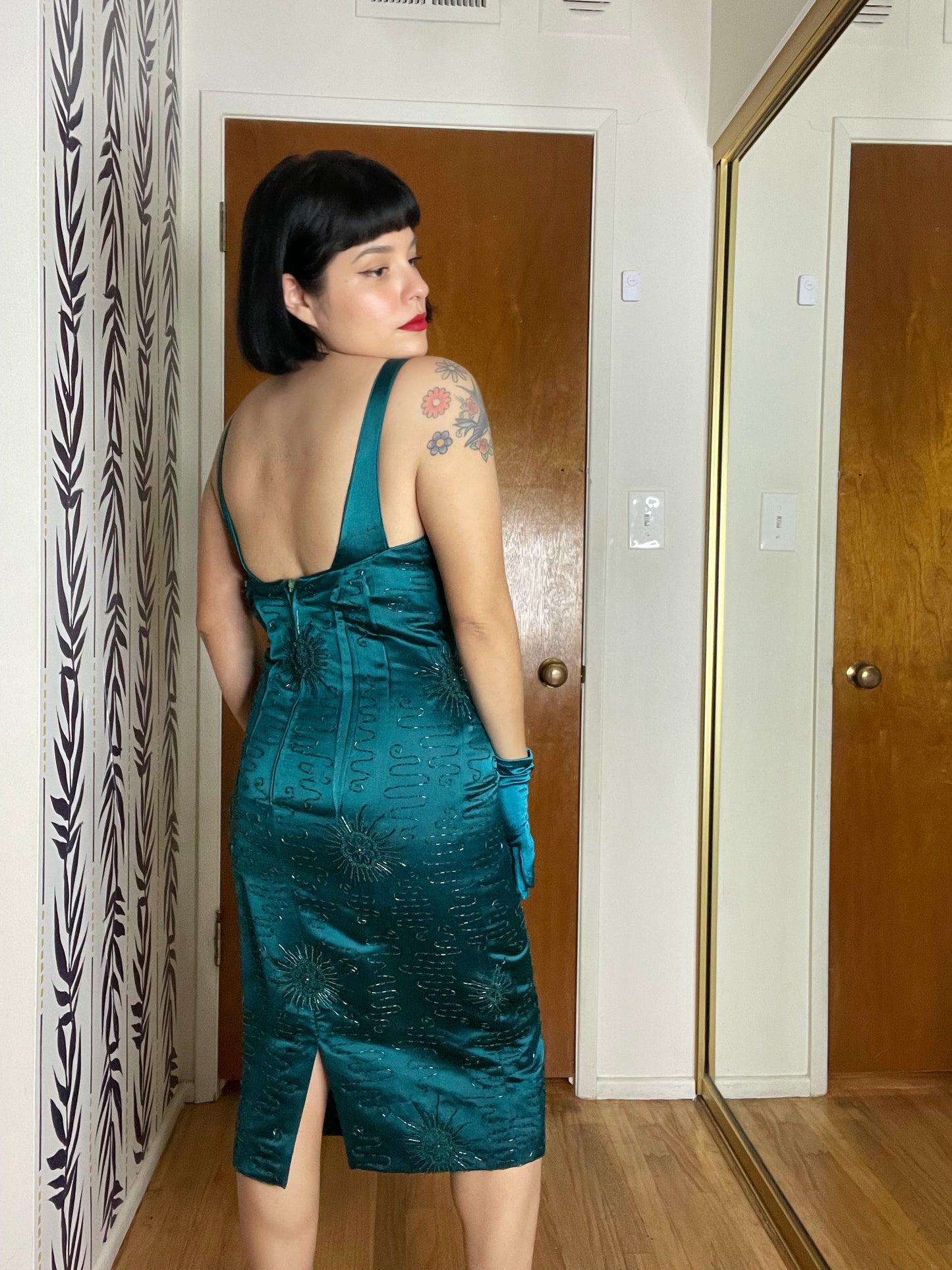 Vintage 50s 60s Emerald Hunter Green Wiggle Style Cocktail Dress w/ Beading Best Fits Sizes S-M